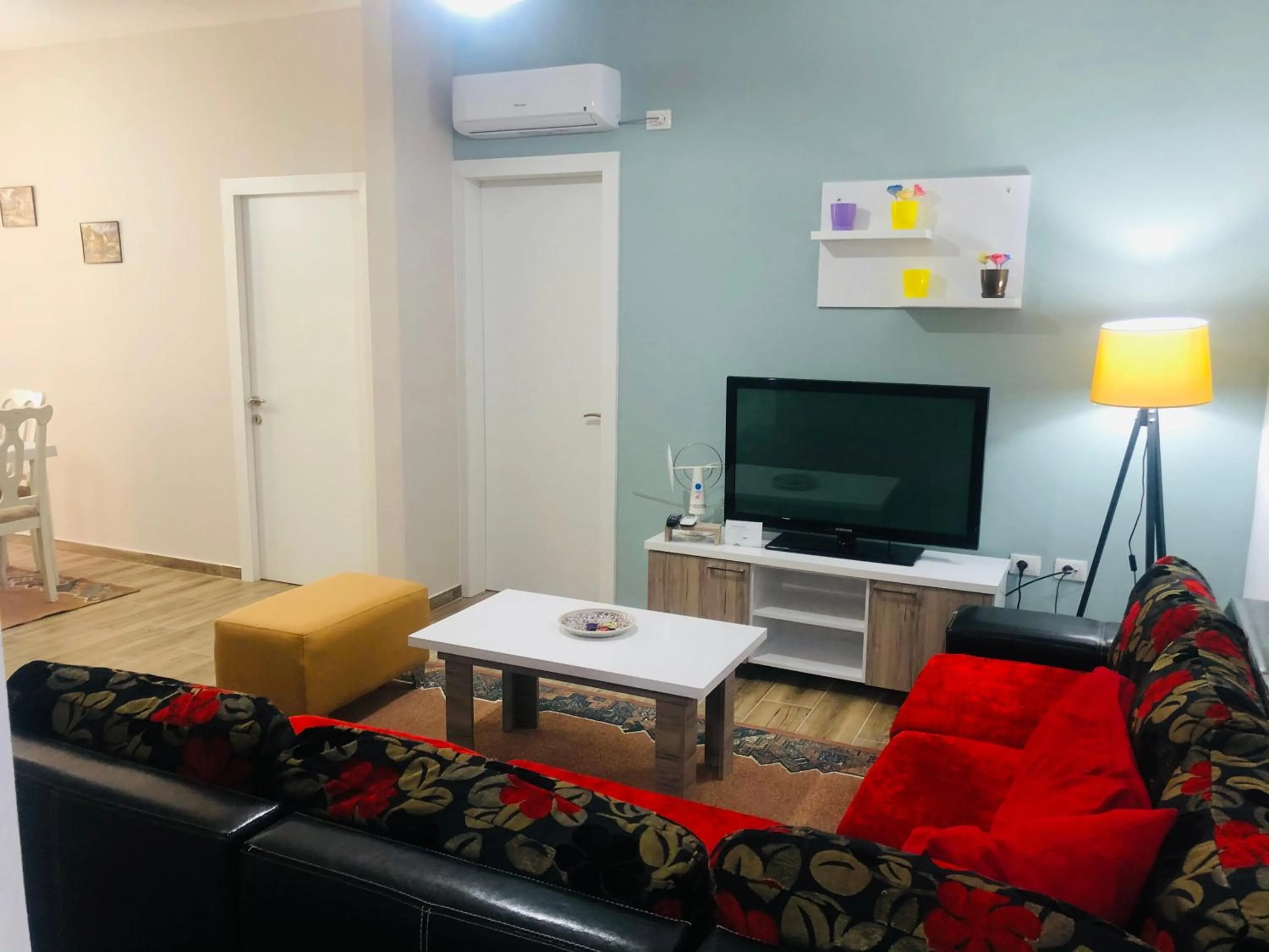 TV and multimedia in Rezidenca SHOPI Apartments