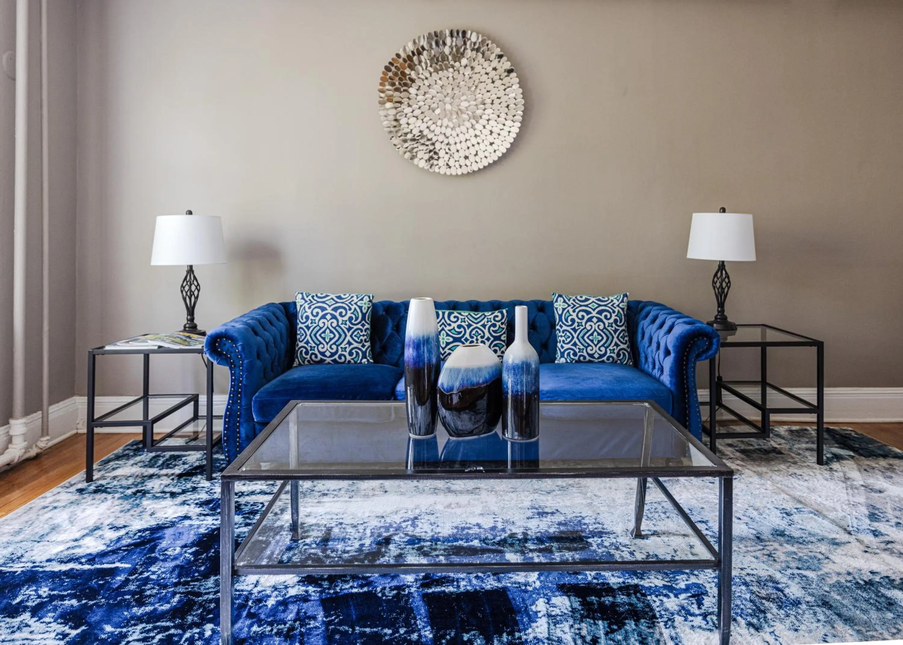 Living room in Princess Anne Boutique Hotel