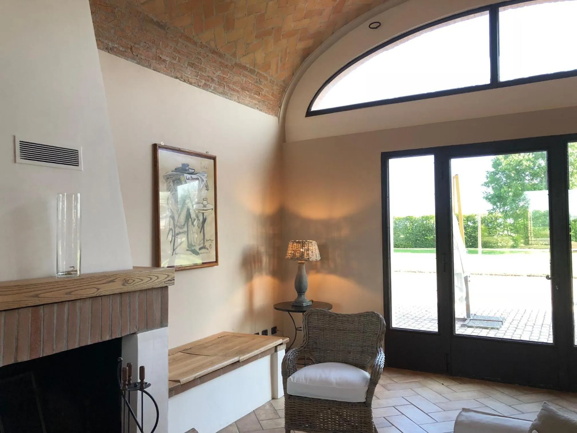 Communal lounge/ TV room in VIA D' ESTE 8