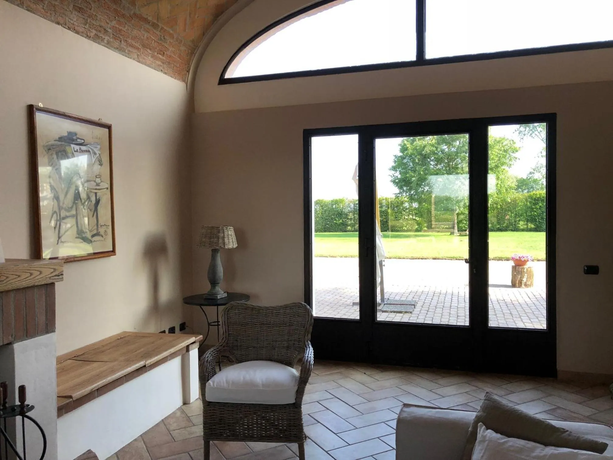 Communal lounge/ TV room in VIA D' ESTE 8