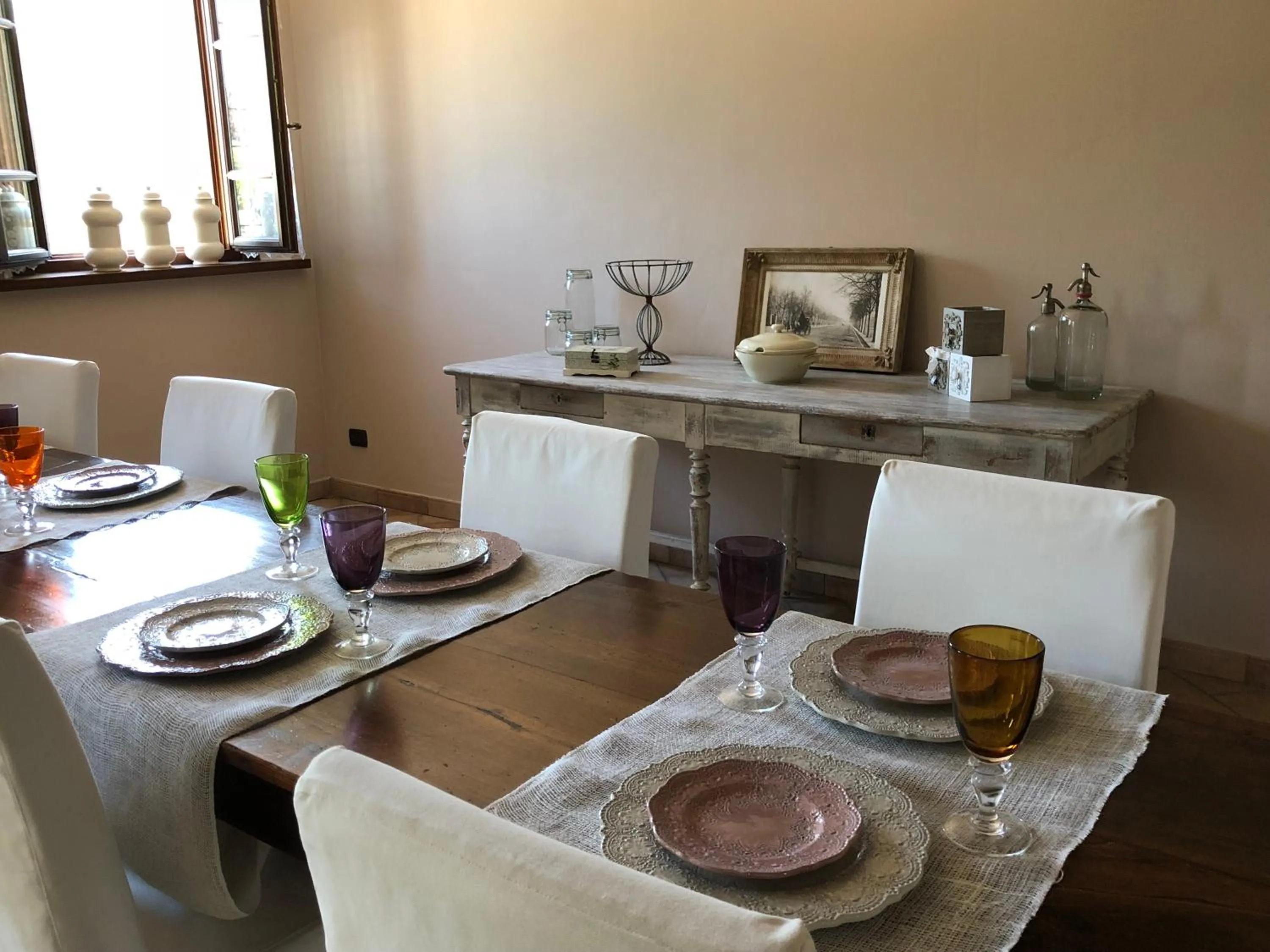 Food and drinks in VIA D' ESTE 8