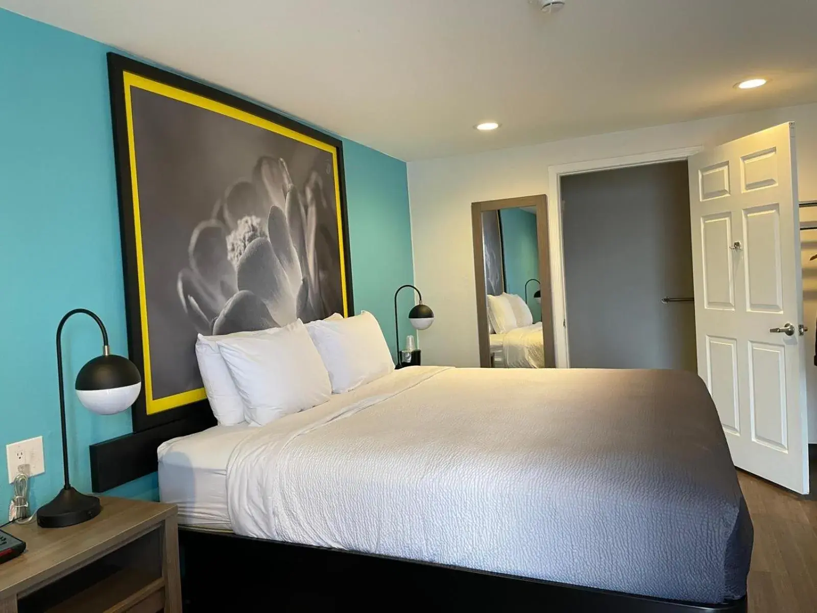 Super 8 by Wyndham Wichita Falls Super 8 by Wyndham Wichita Falls