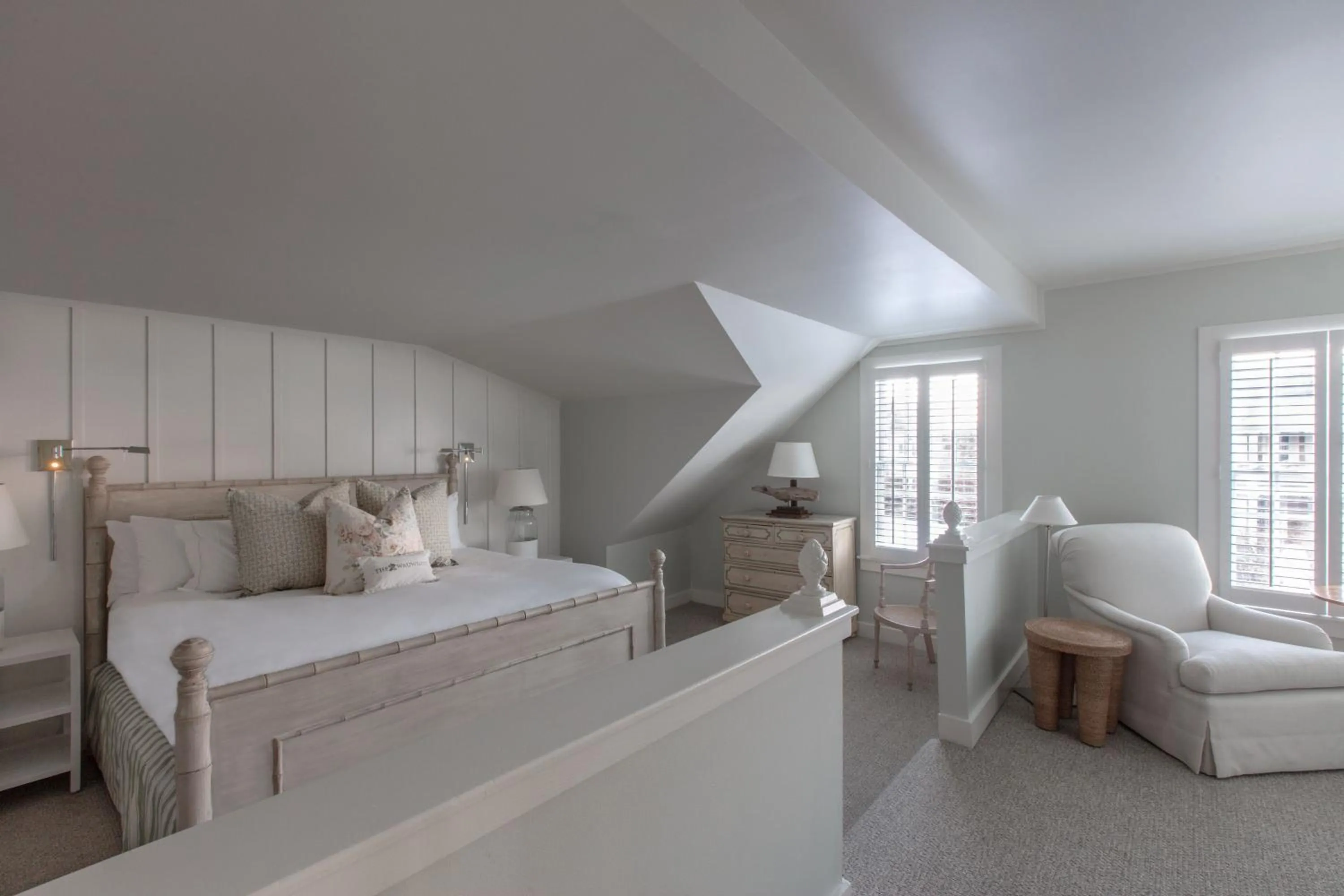 Seating area, Bed in The Wauwinet Nantucket