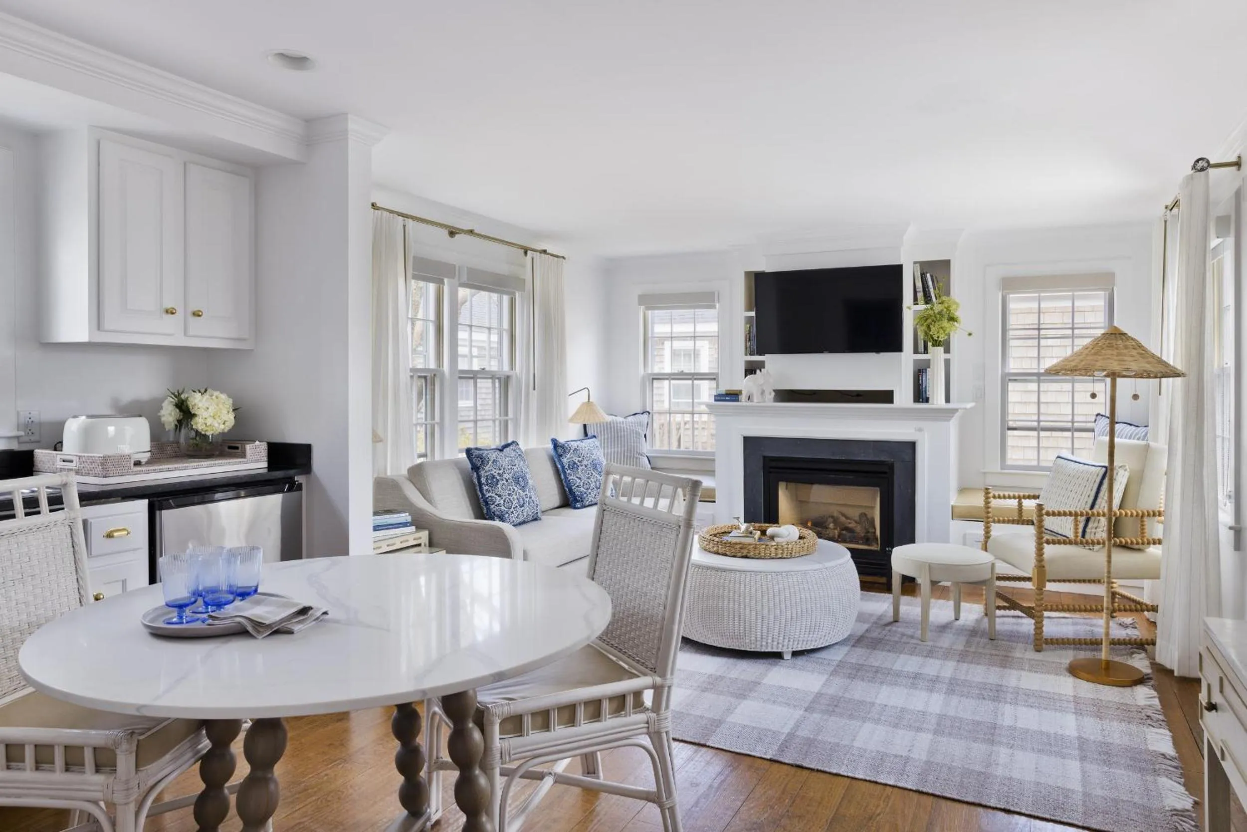 Living room in White Elephant Hotel
