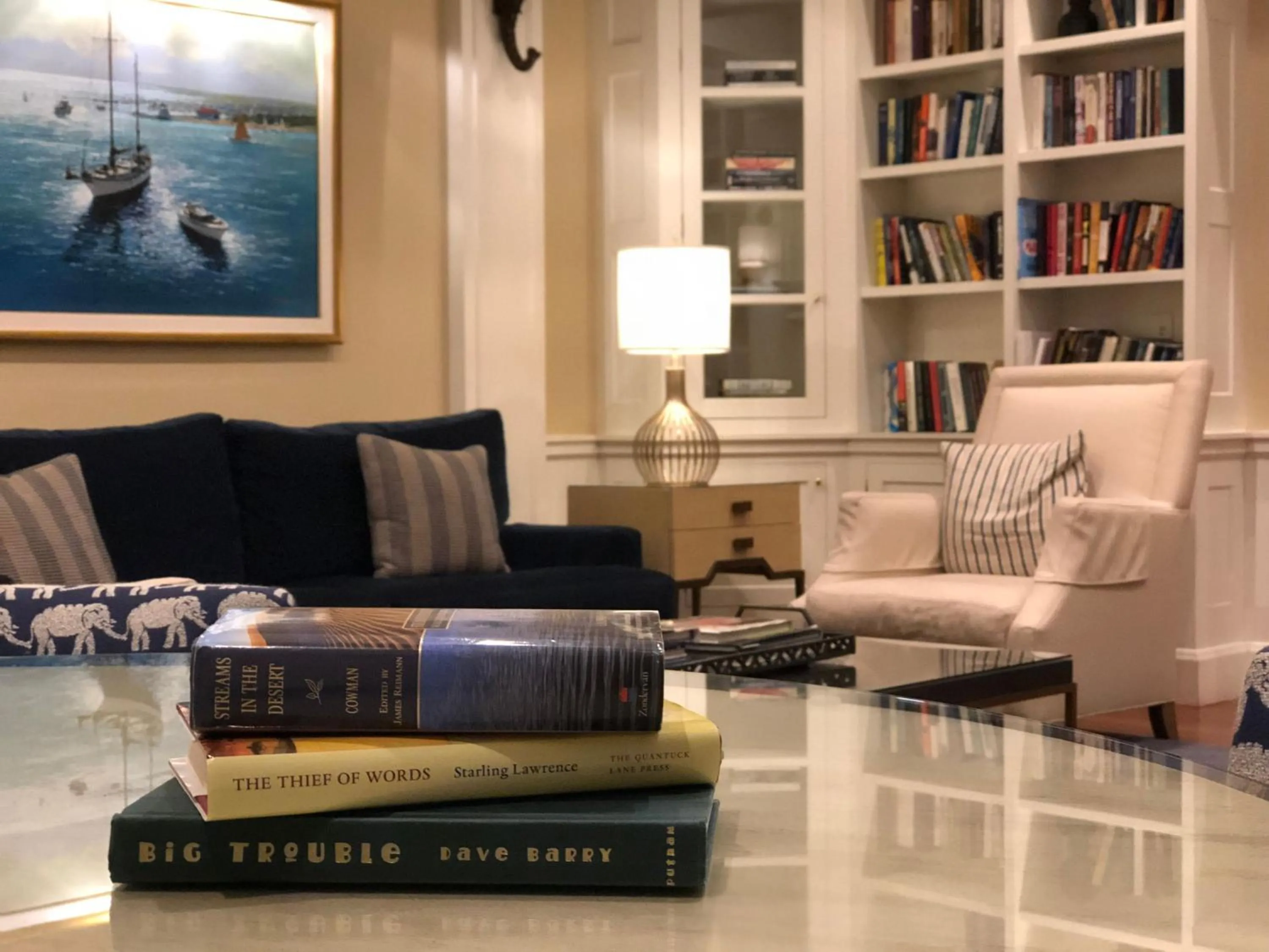 Lobby or reception in White Elephant Hotel