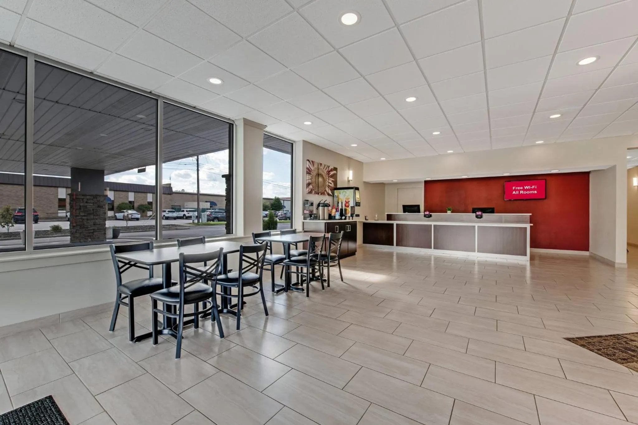 Lobby or reception in Red Roof Inn & Suites Wilkesboro