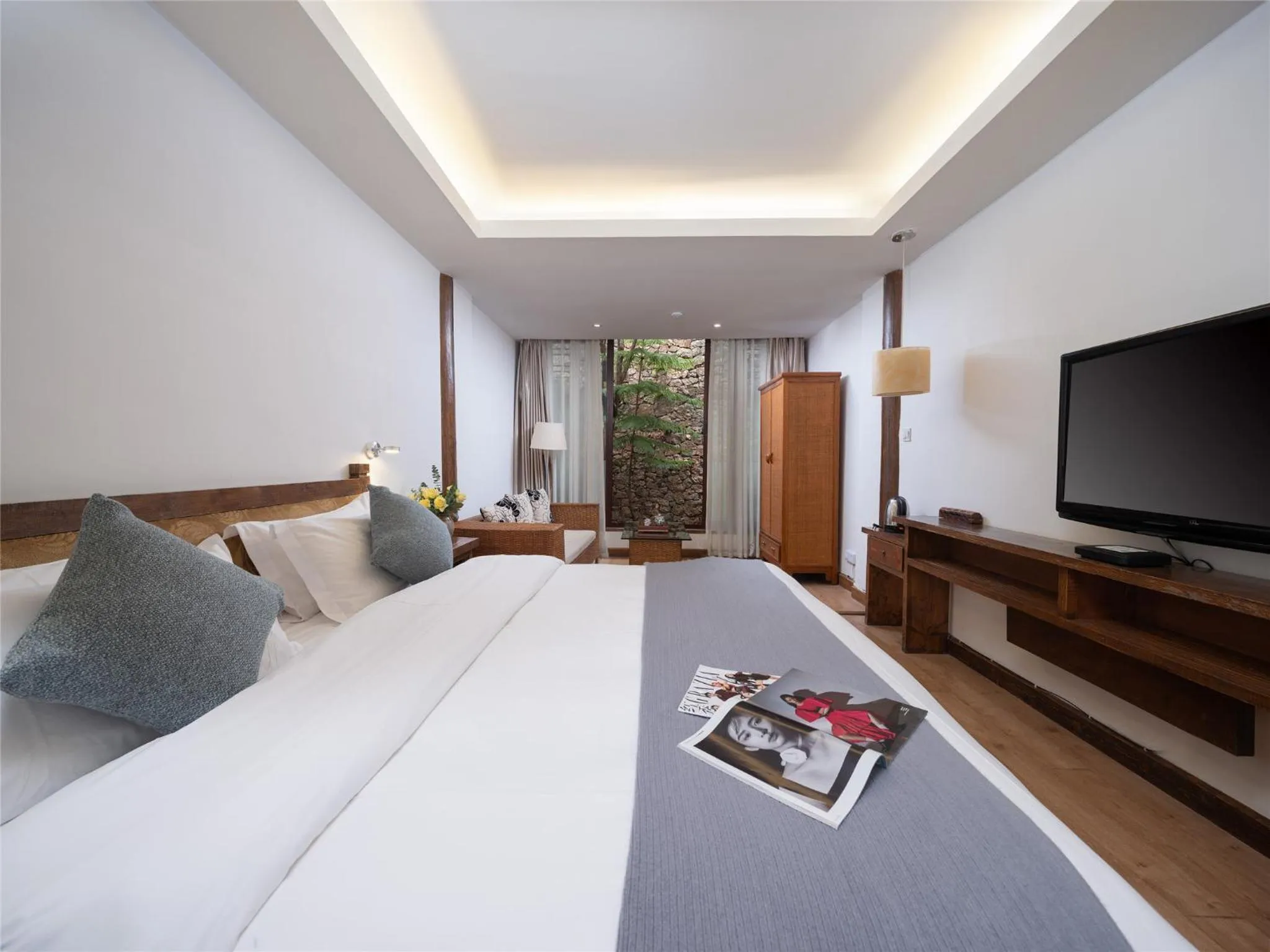 Photo of the whole room, Bed in Lijiang Merry Inn