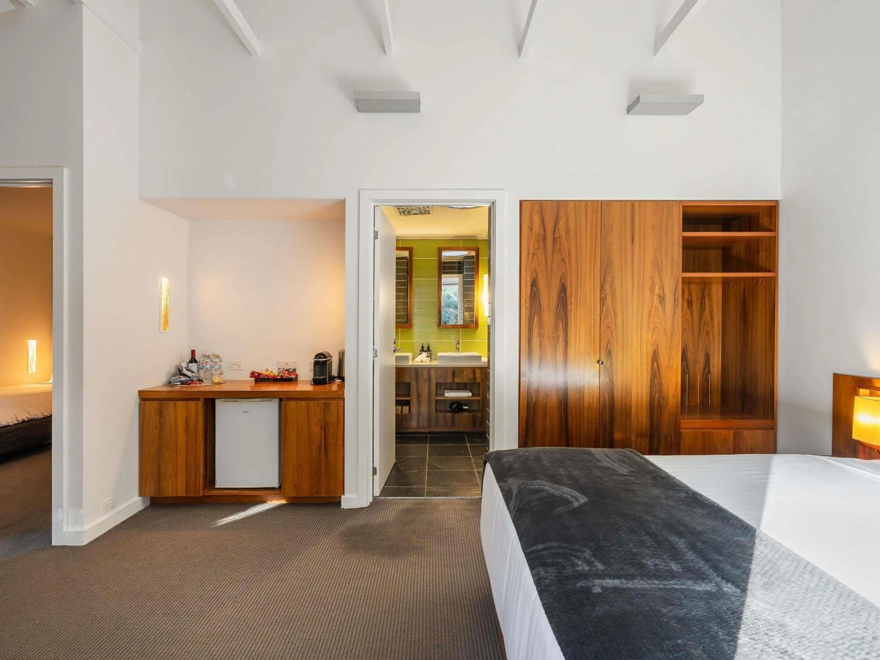 Bedroom, Bed in Peppers Cradle Mountain Lodge