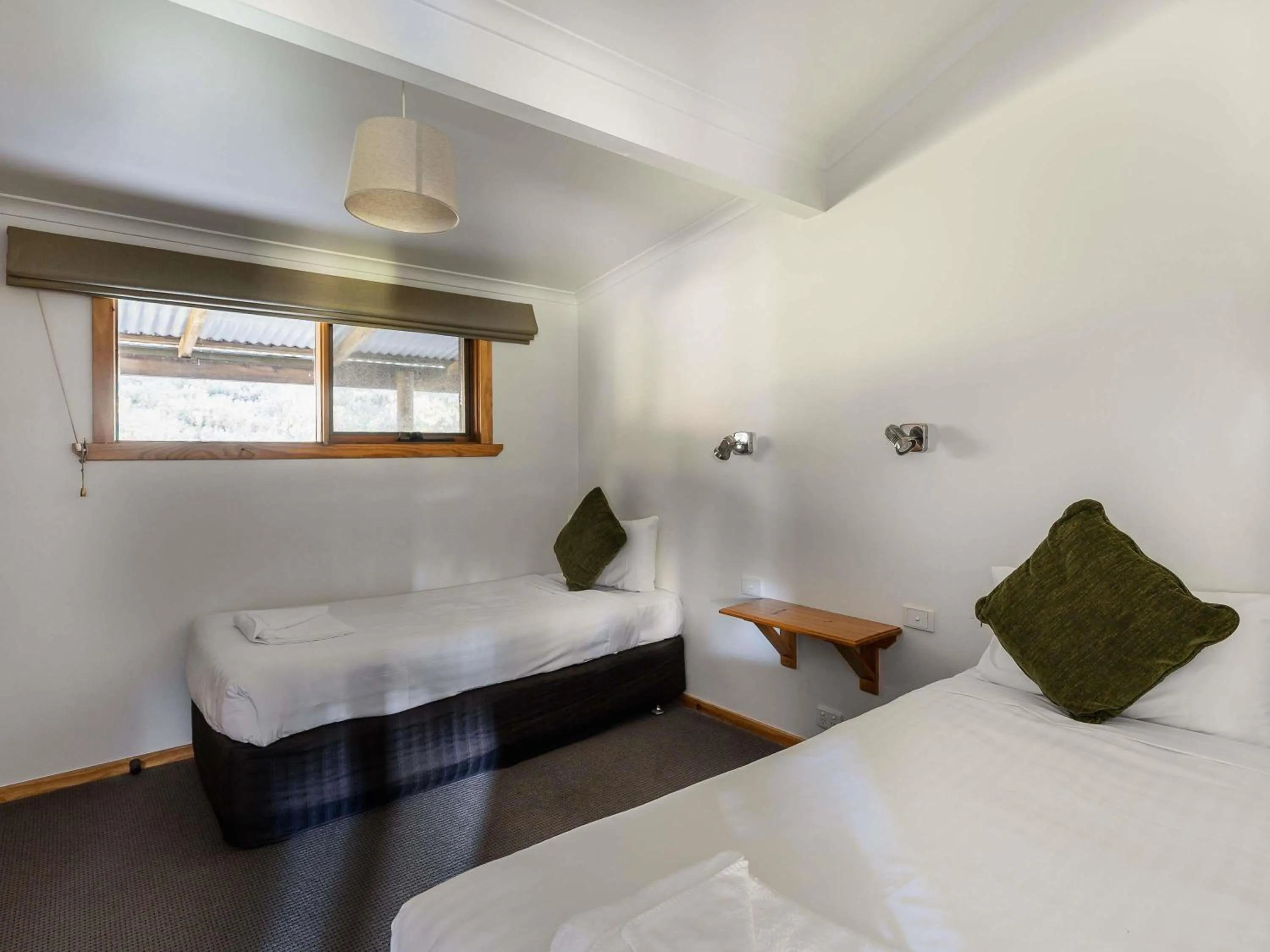 Bedroom, Bed in Peppers Cradle Mountain Lodge