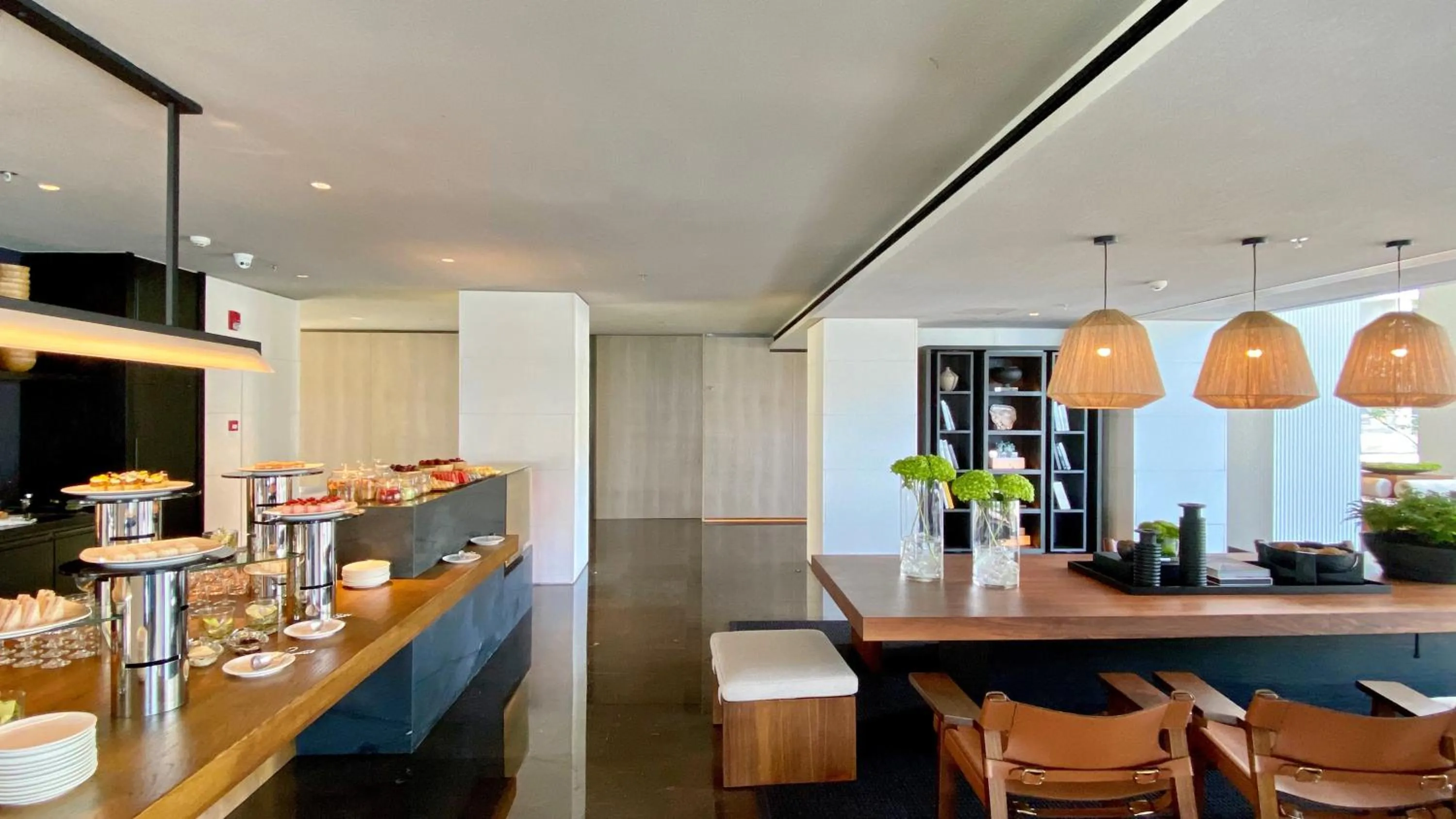 Restaurant/places to eat in Intercontinental Shenzhen Dameisha Resort by IHG