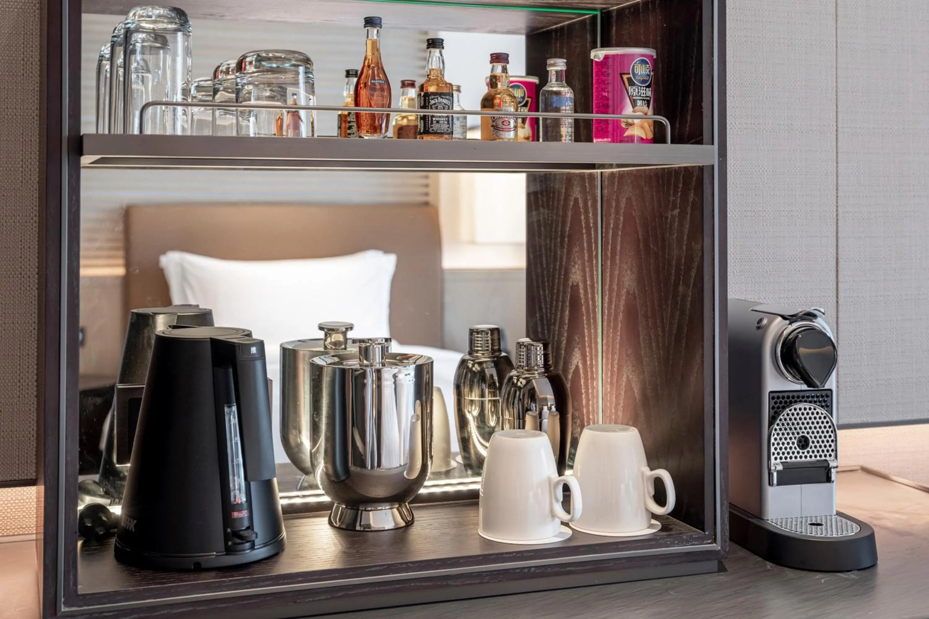 Photo of the whole room in Intercontinental Shenzhen Dameisha Resort by IHG