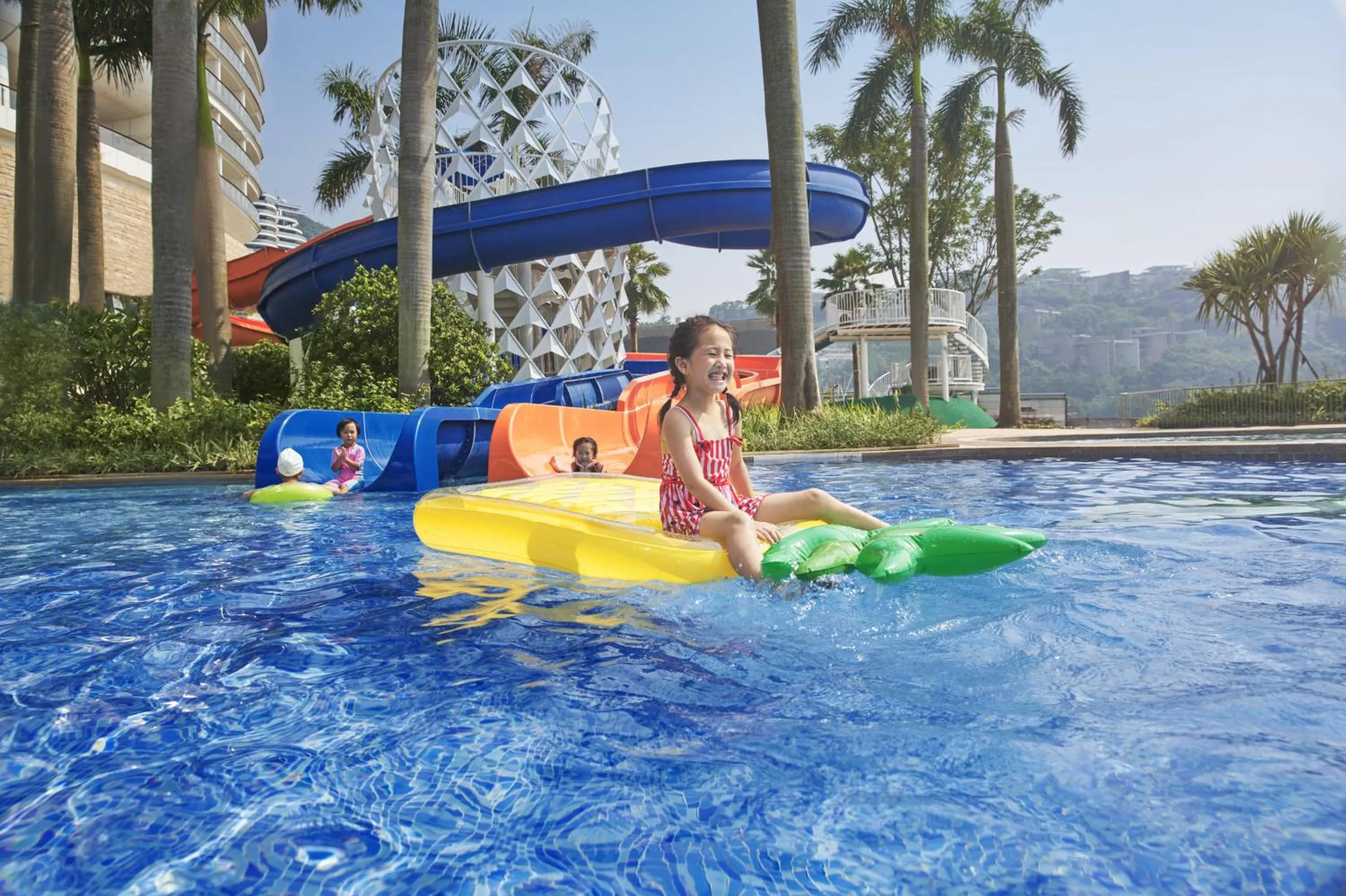 Fitness centre/facilities in Intercontinental Shenzhen Dameisha Resort by IHG