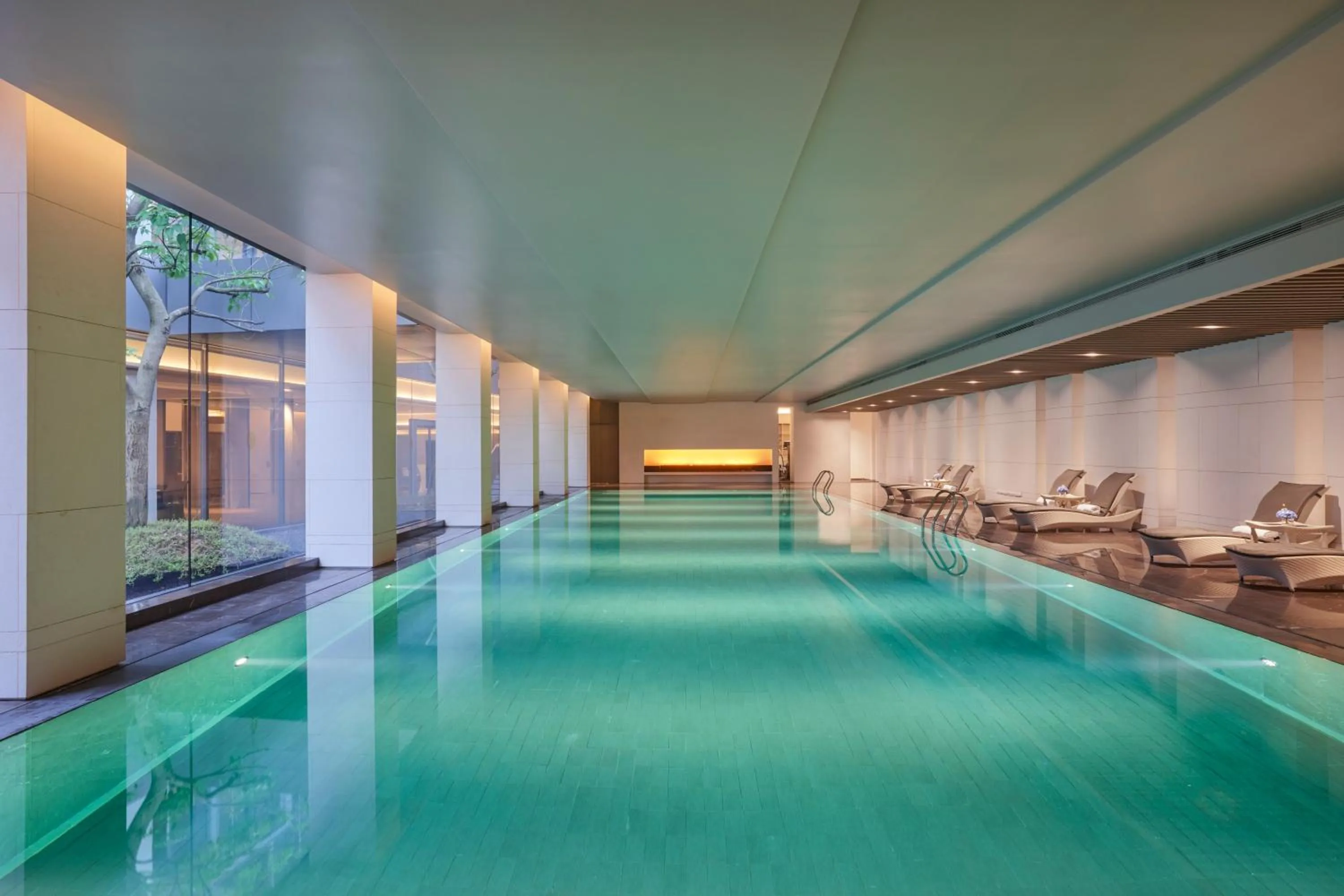 Swimming pool in Intercontinental Shenzhen Dameisha Resort by IHG