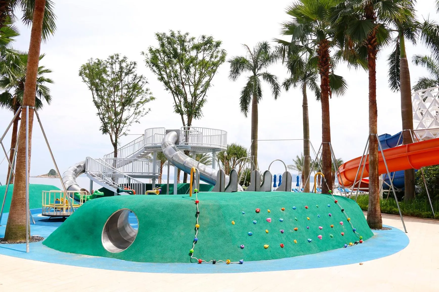 Children play ground in Intercontinental Shenzhen Dameisha Resort by IHG
