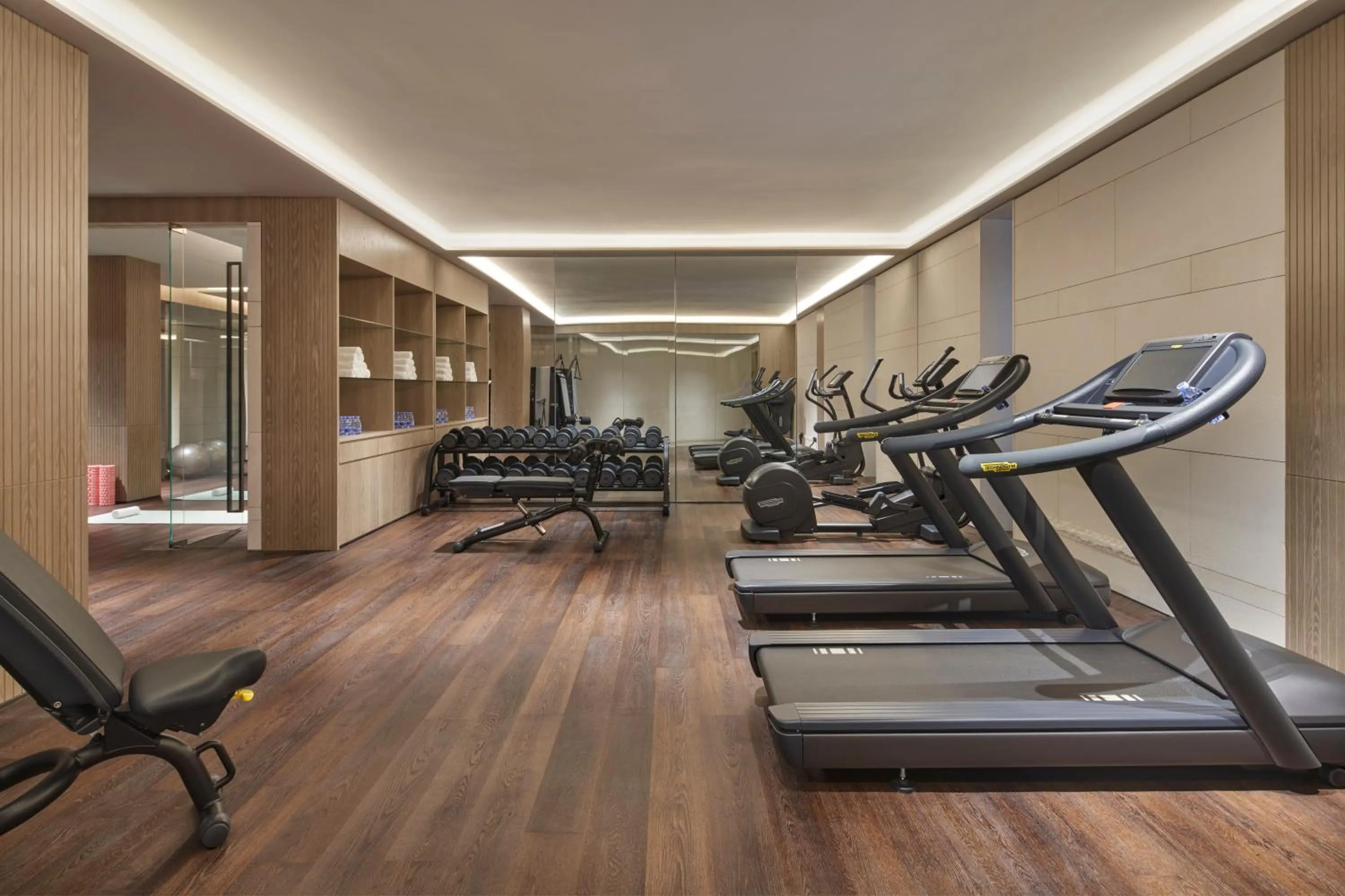 Fitness centre/facilities in Intercontinental Shenzhen Dameisha Resort by IHG