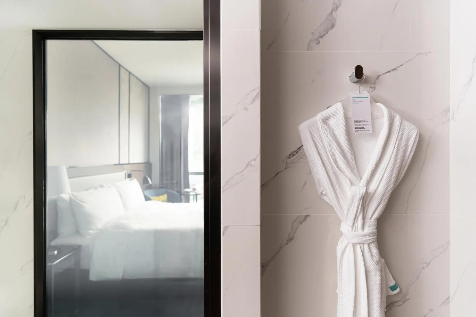 Studio Room with benefits, Studio, 1 King in Le Méridien Hong Kong, Cyberport