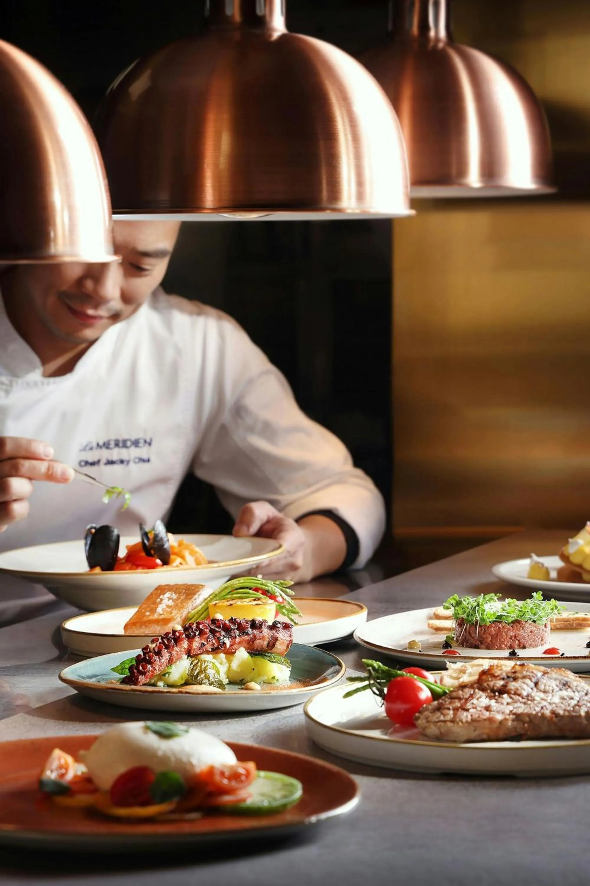 Restaurant/places to eat in Le Méridien Hong Kong, Cyberport