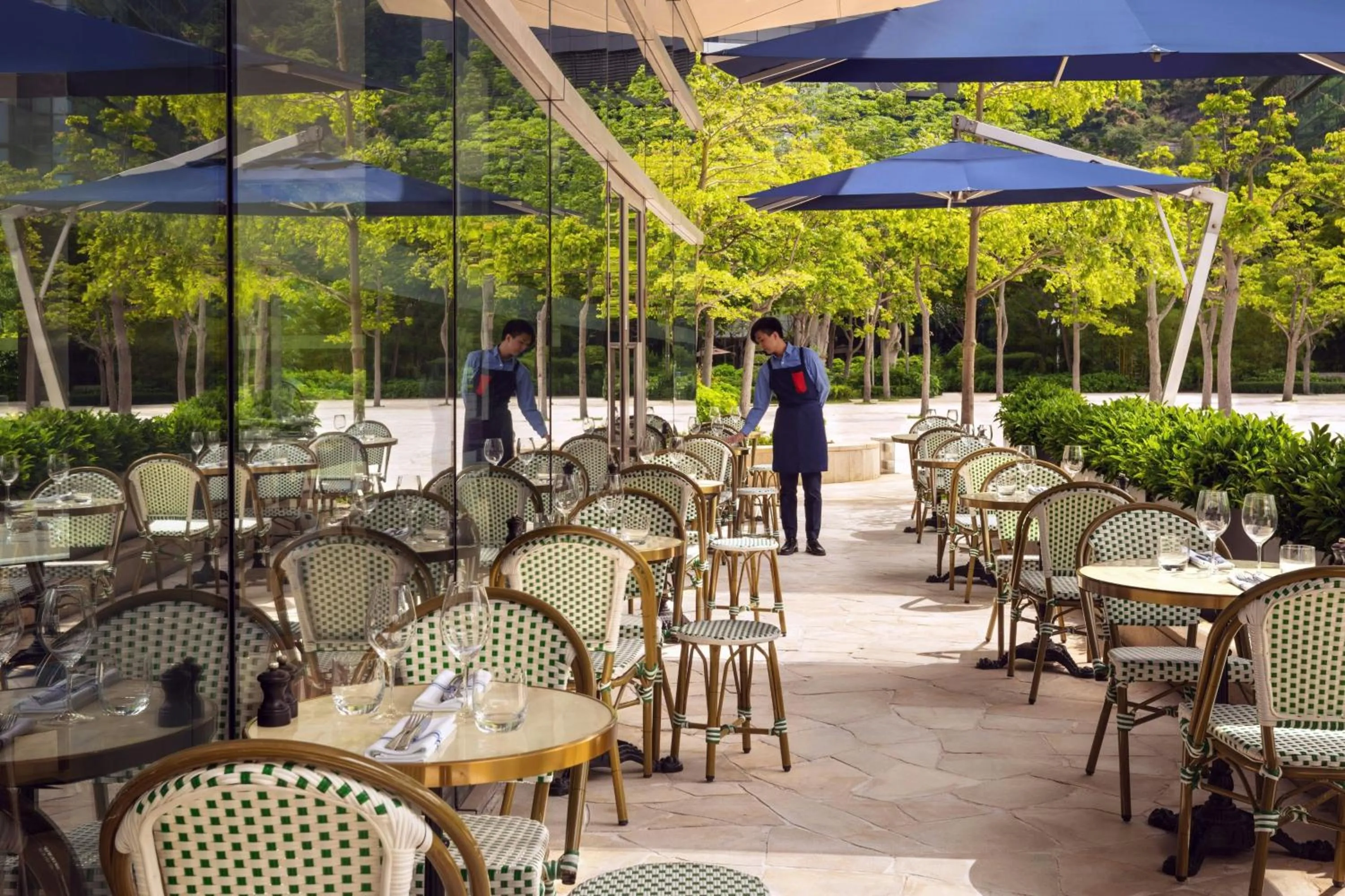 Restaurant/places to eat in Le Méridien Hong Kong, Cyberport