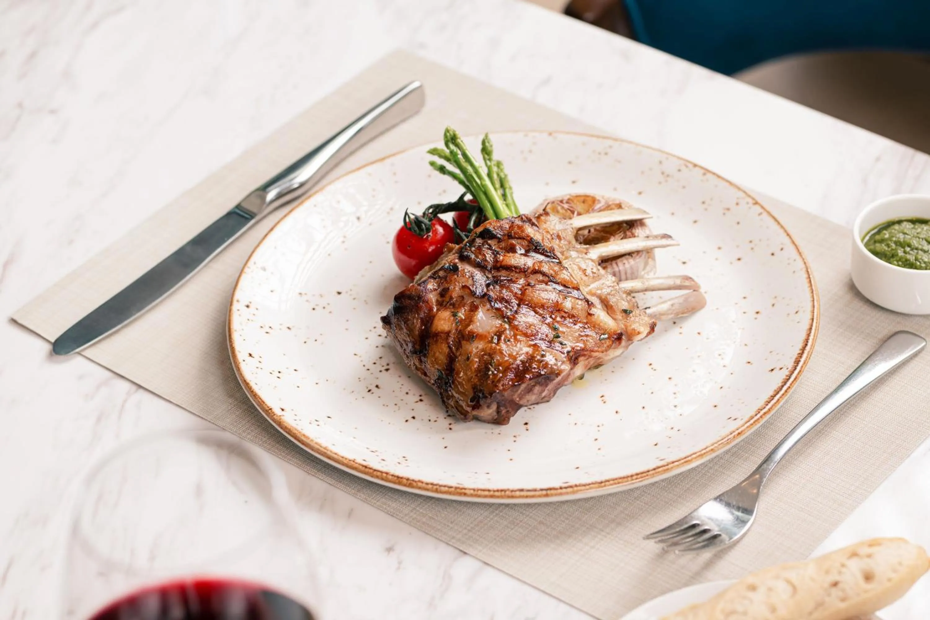 Restaurant/places to eat in Le Méridien Hong Kong, Cyberport