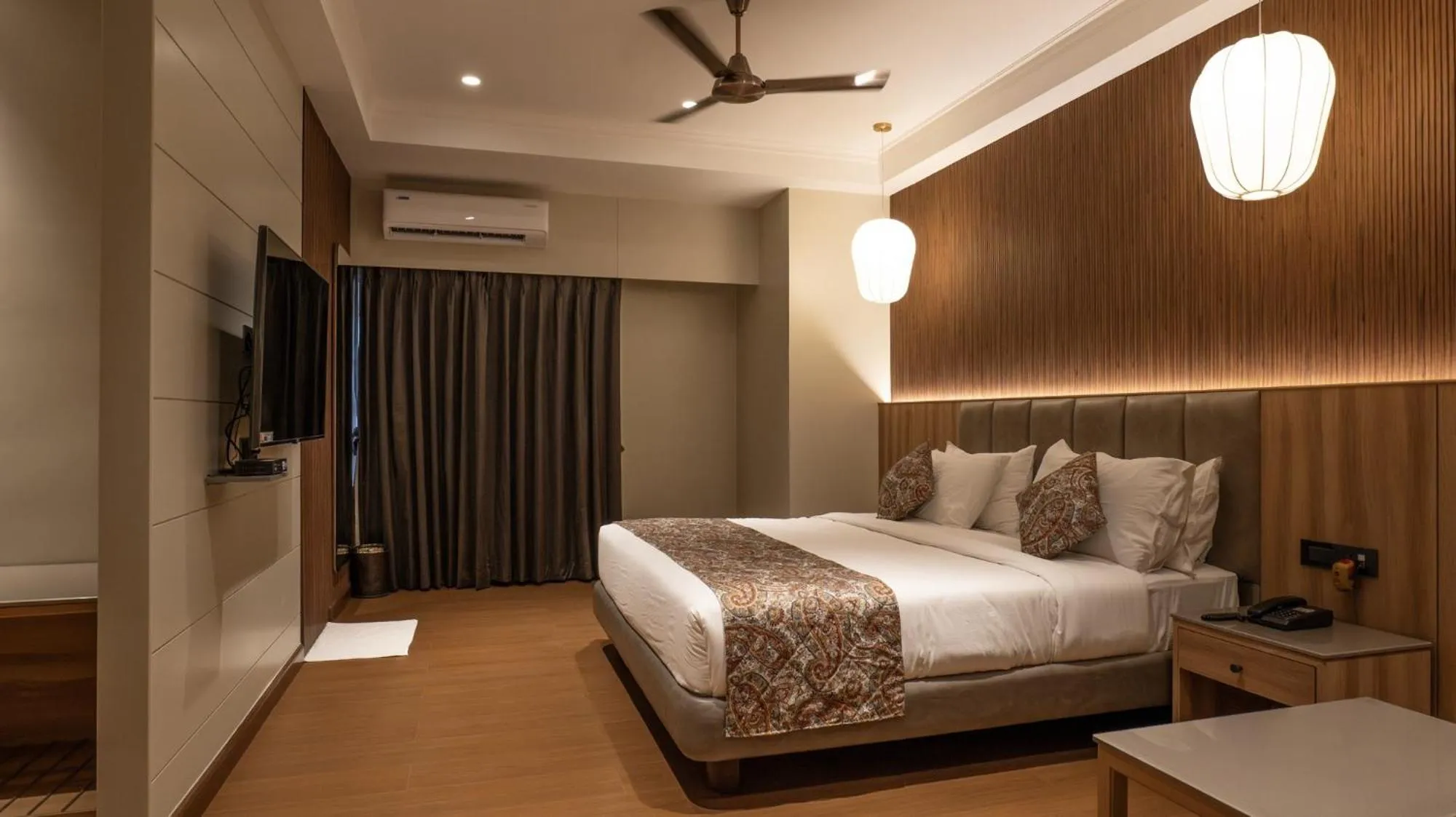 Bed in The Cindrella Hotel