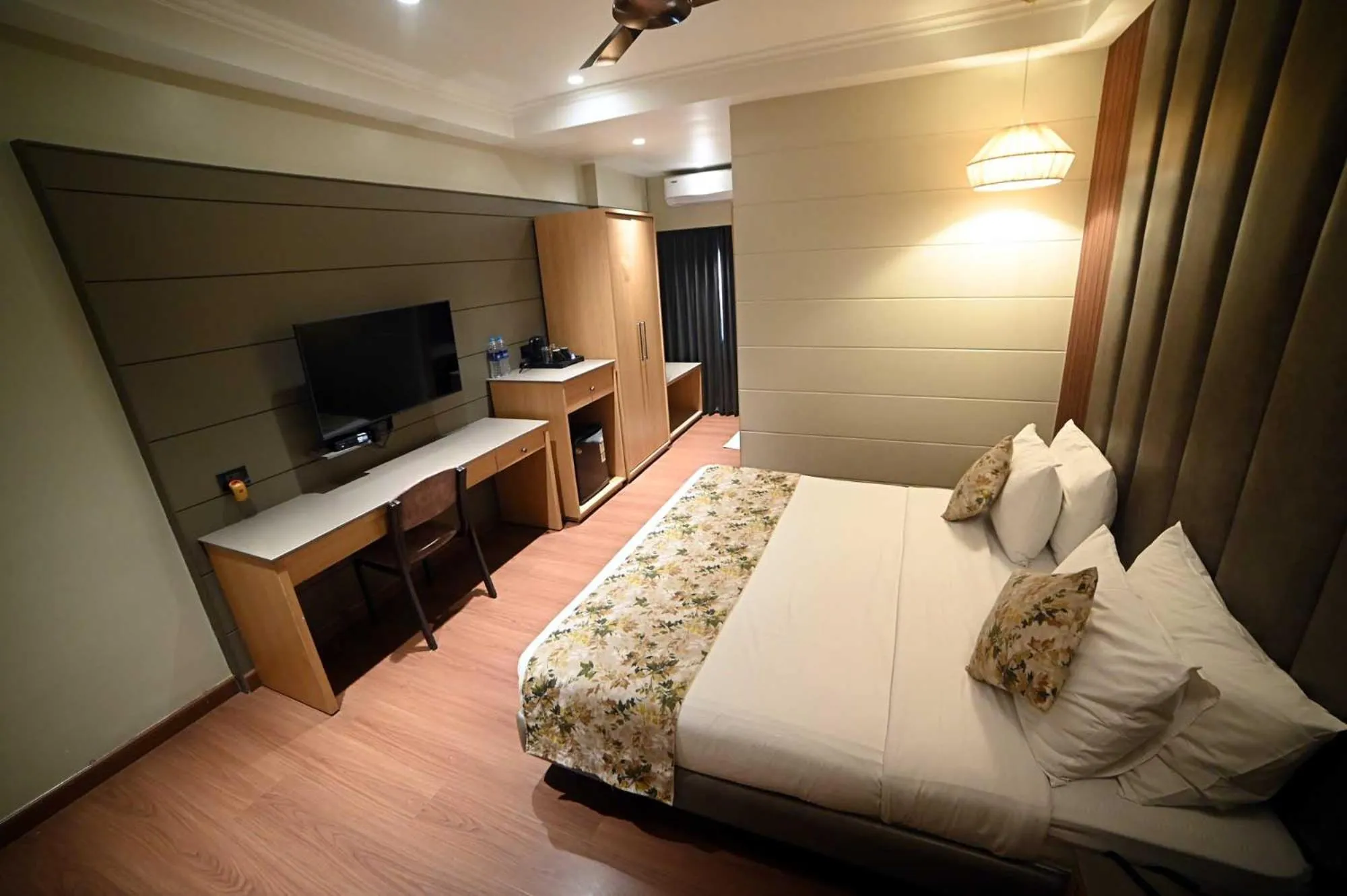 Bed in The Cindrella Hotel