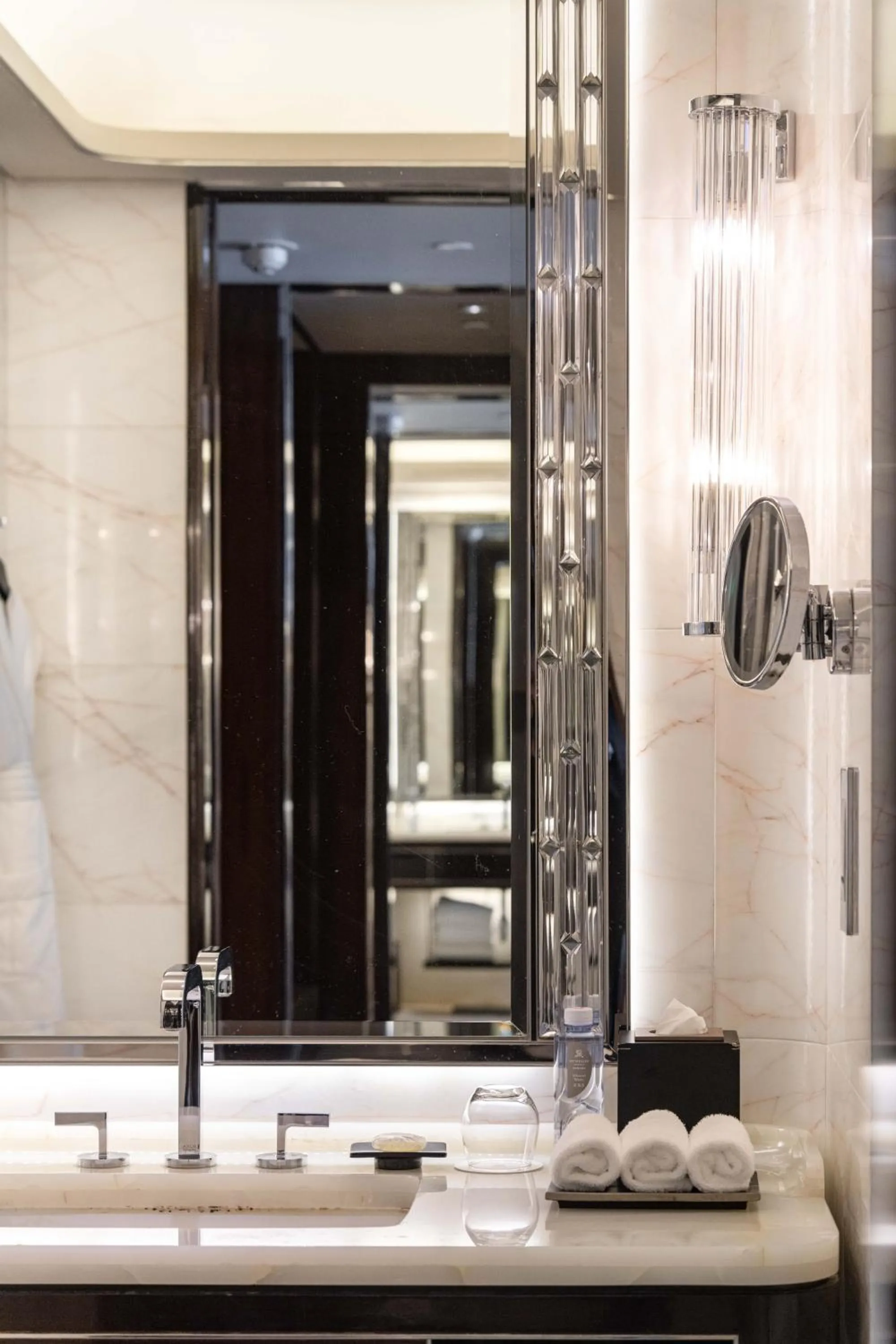Bathroom in The St. Regis Shenzhen