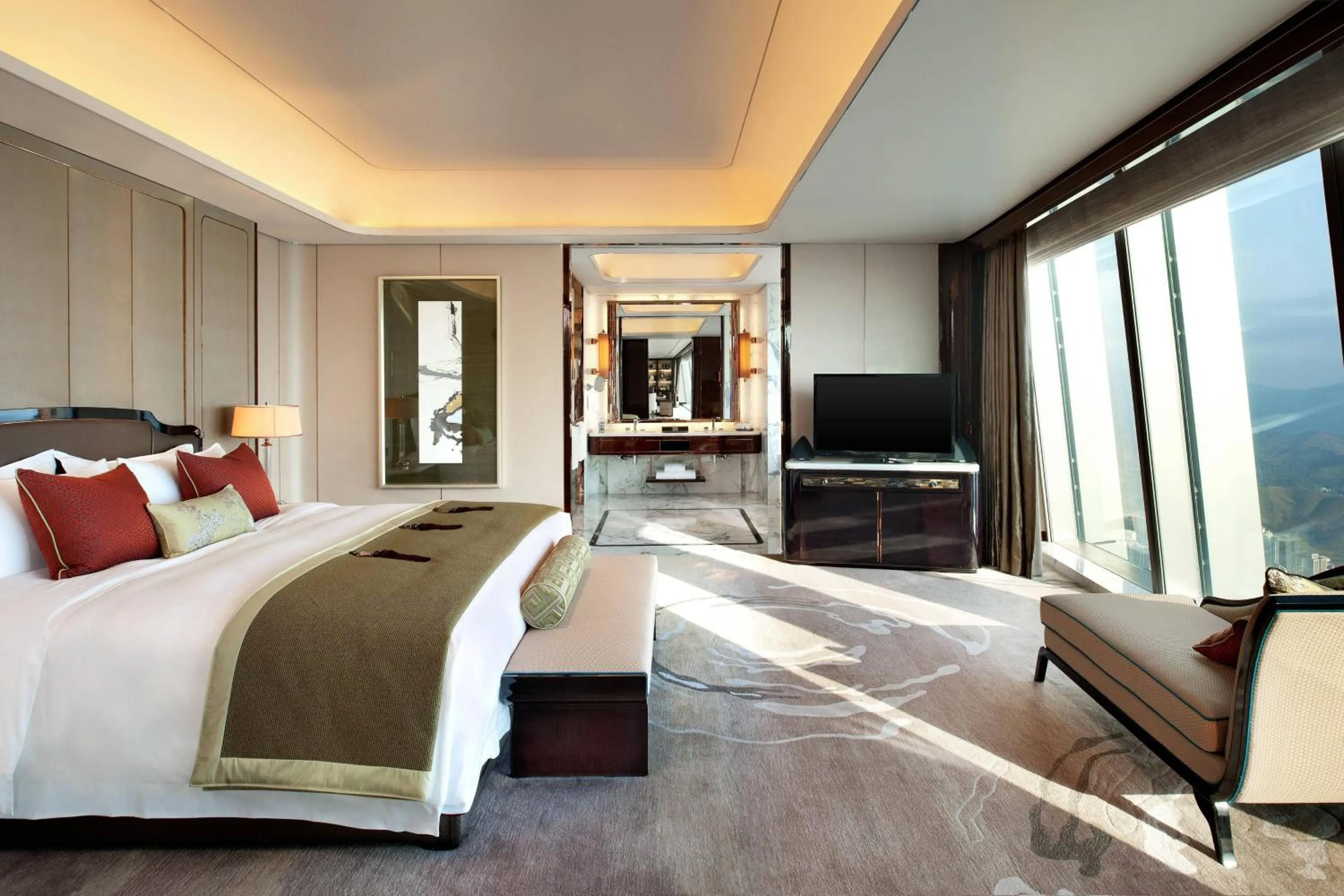 Bedroom, Bed in The St. Regis Shenzhen
