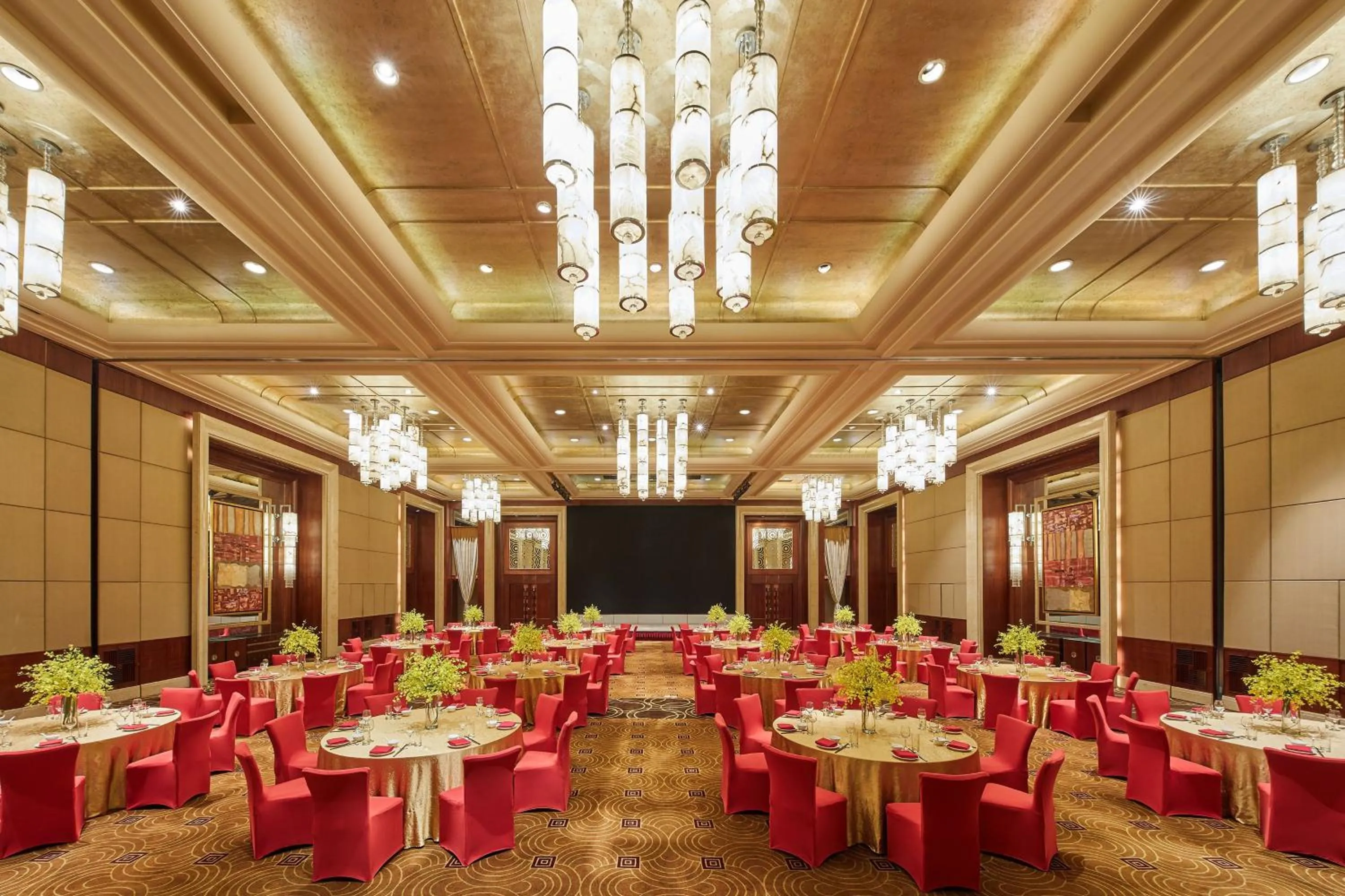 Meeting/conference room in Four Points by Sheraton Shenzhen