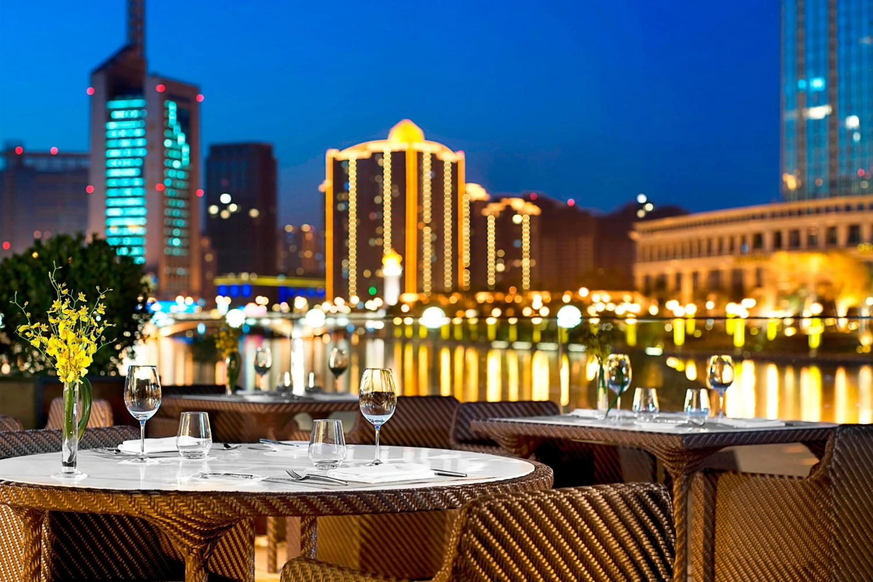 Restaurant/places to eat in The St. Regis Tianjin