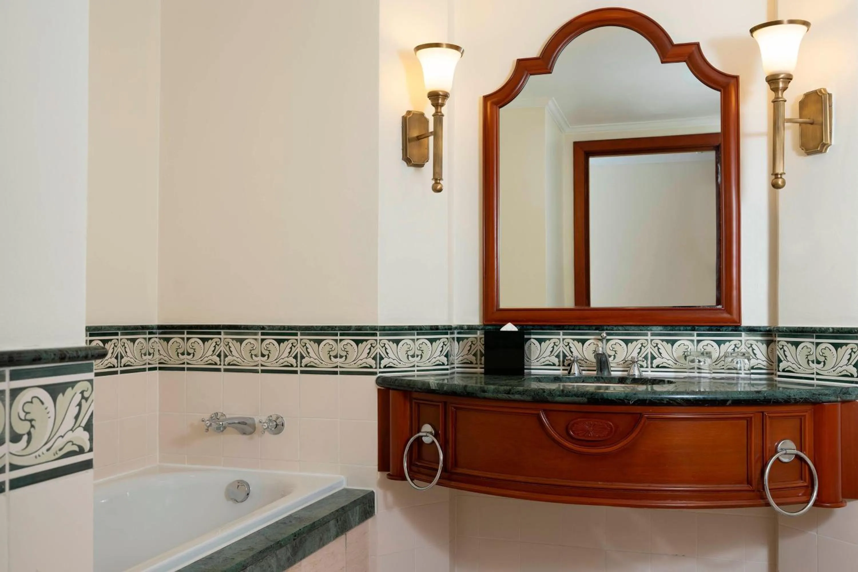 Bathroom in Sheraton Hanoi Hotel