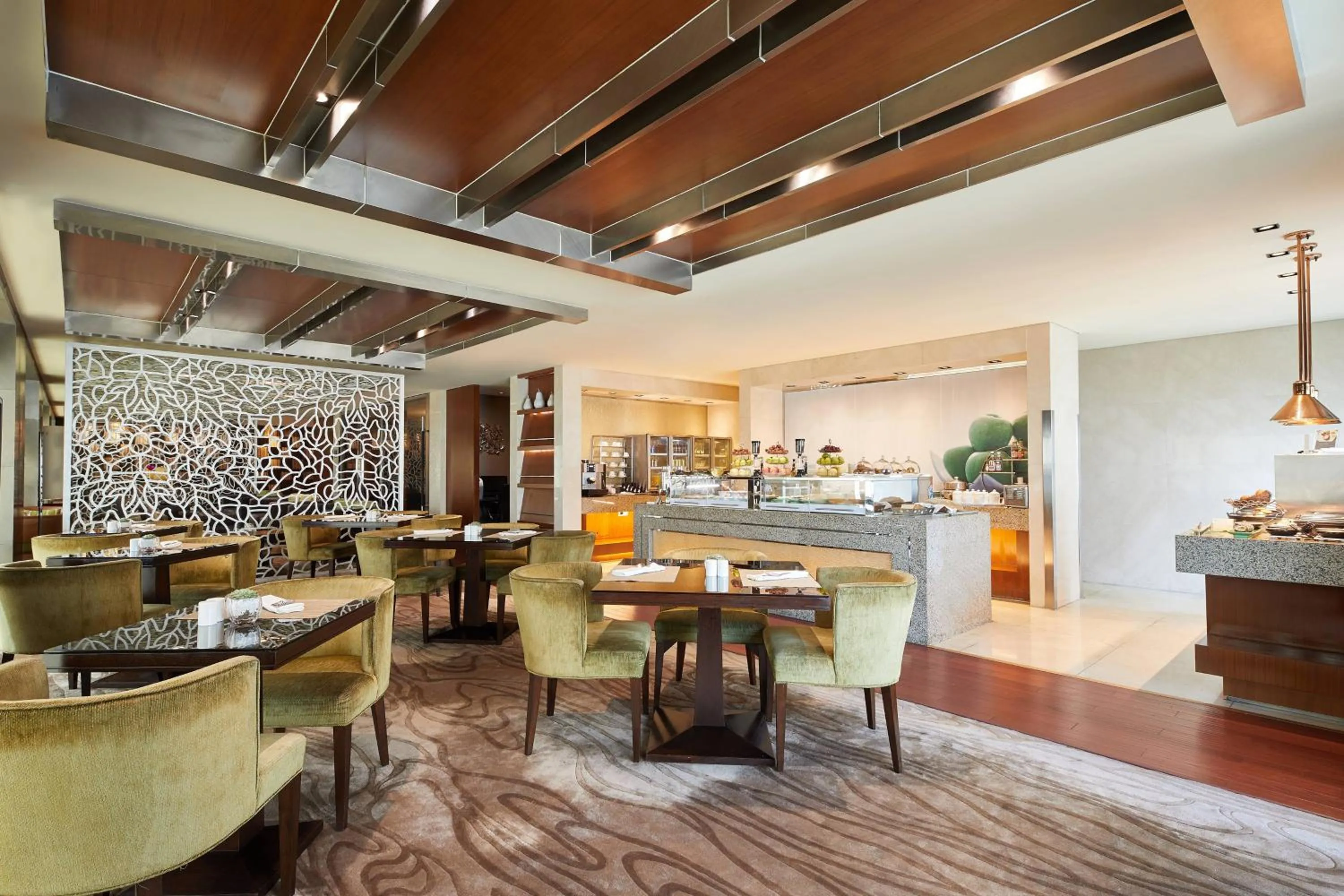 Lounge or bar in The Westin Tianjin
