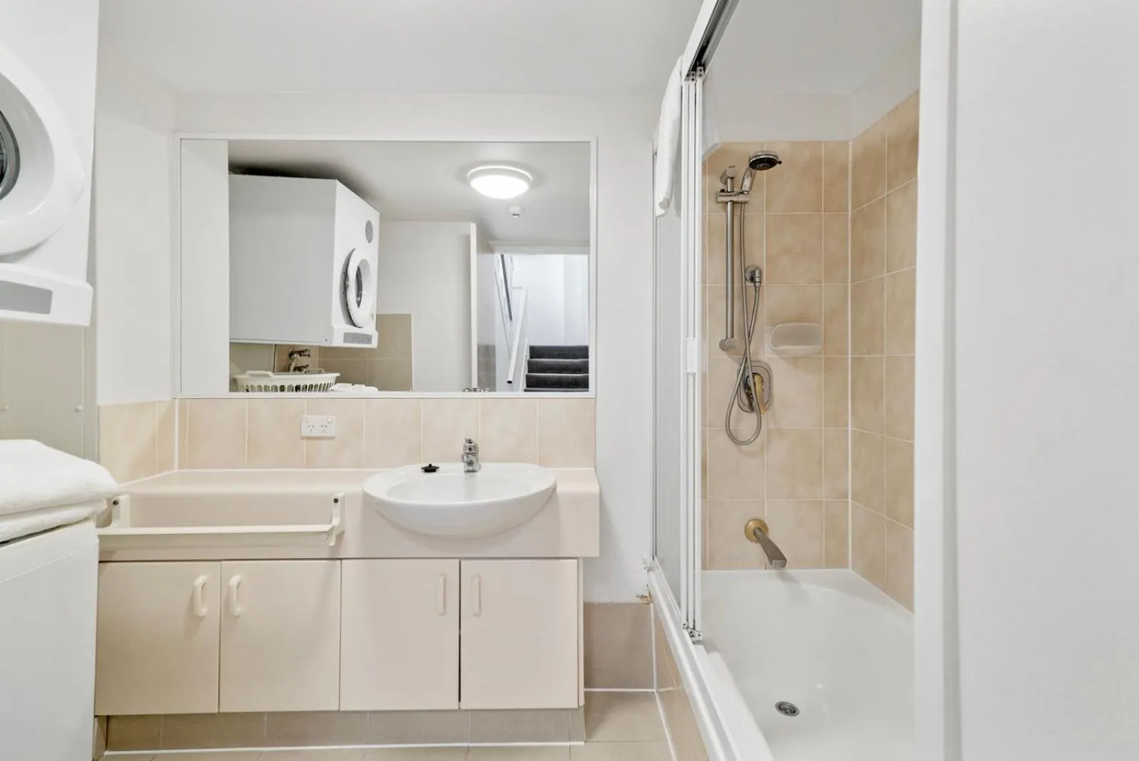 Bathroom in Markham Court