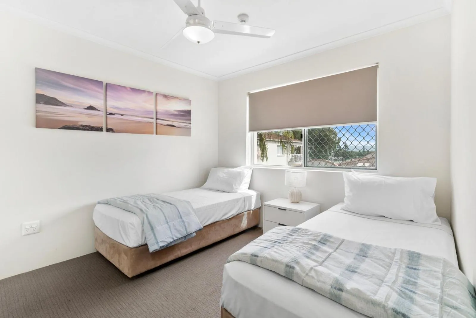 Bedroom, Bed in Markham Court