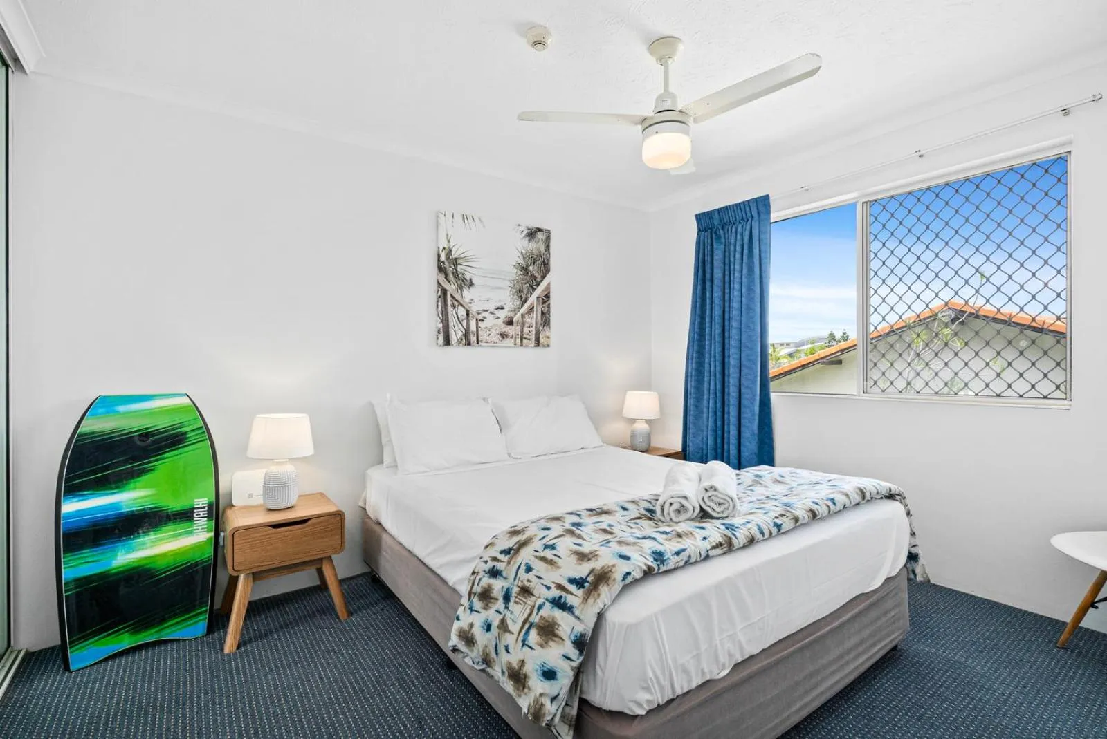 Bedroom, Bed in Markham Court