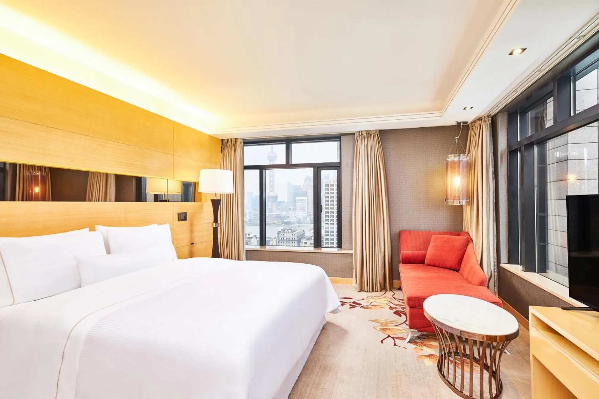 Living room, Bed in The Westin Bund Center, Shanghai