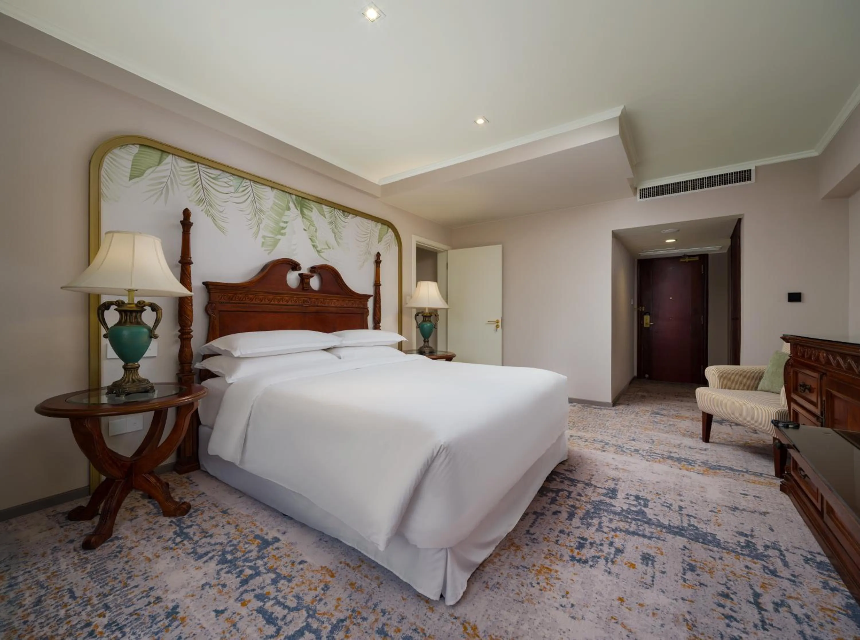 Bed in Swissôtel Living Shanghai Hongqiao & Hotel Shanghai Hongqiao - Handwritten Collection