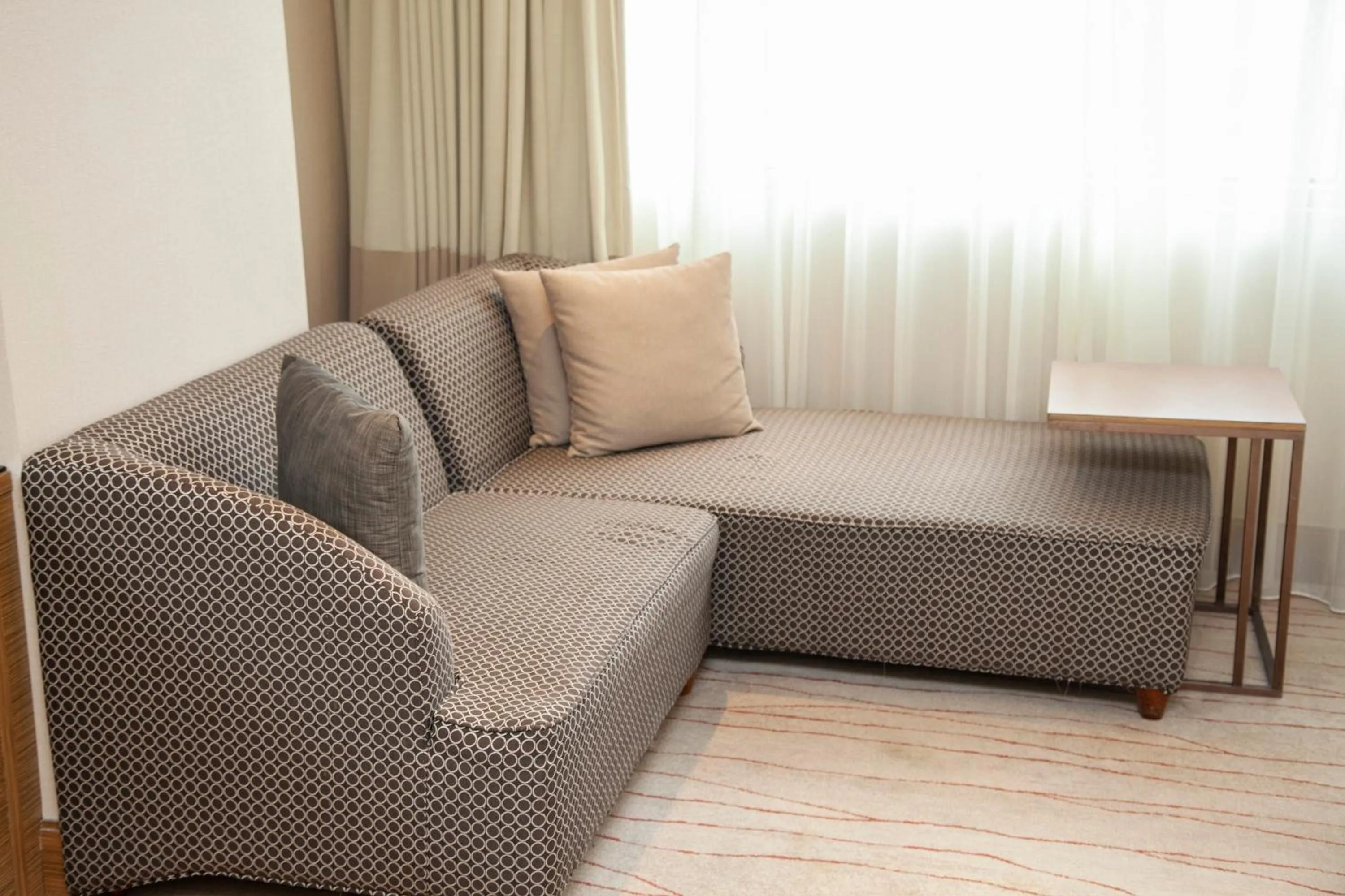 Property building in Four Points by Sheraton Shanghai, Daning