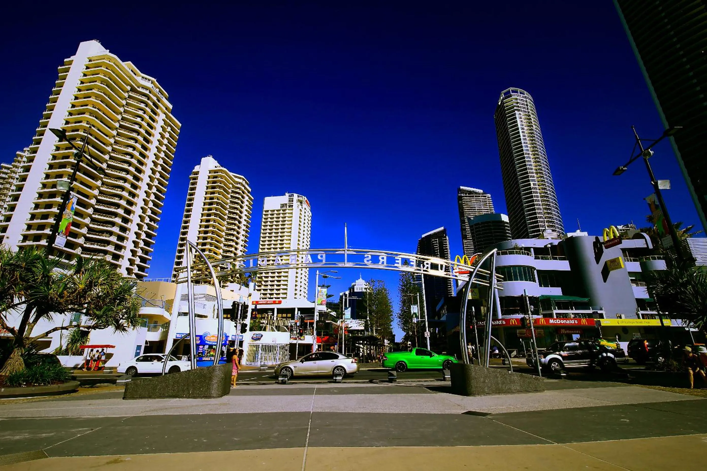 Neighbourhood in Grosvenor Beachfront Apartments Surfers Paradise