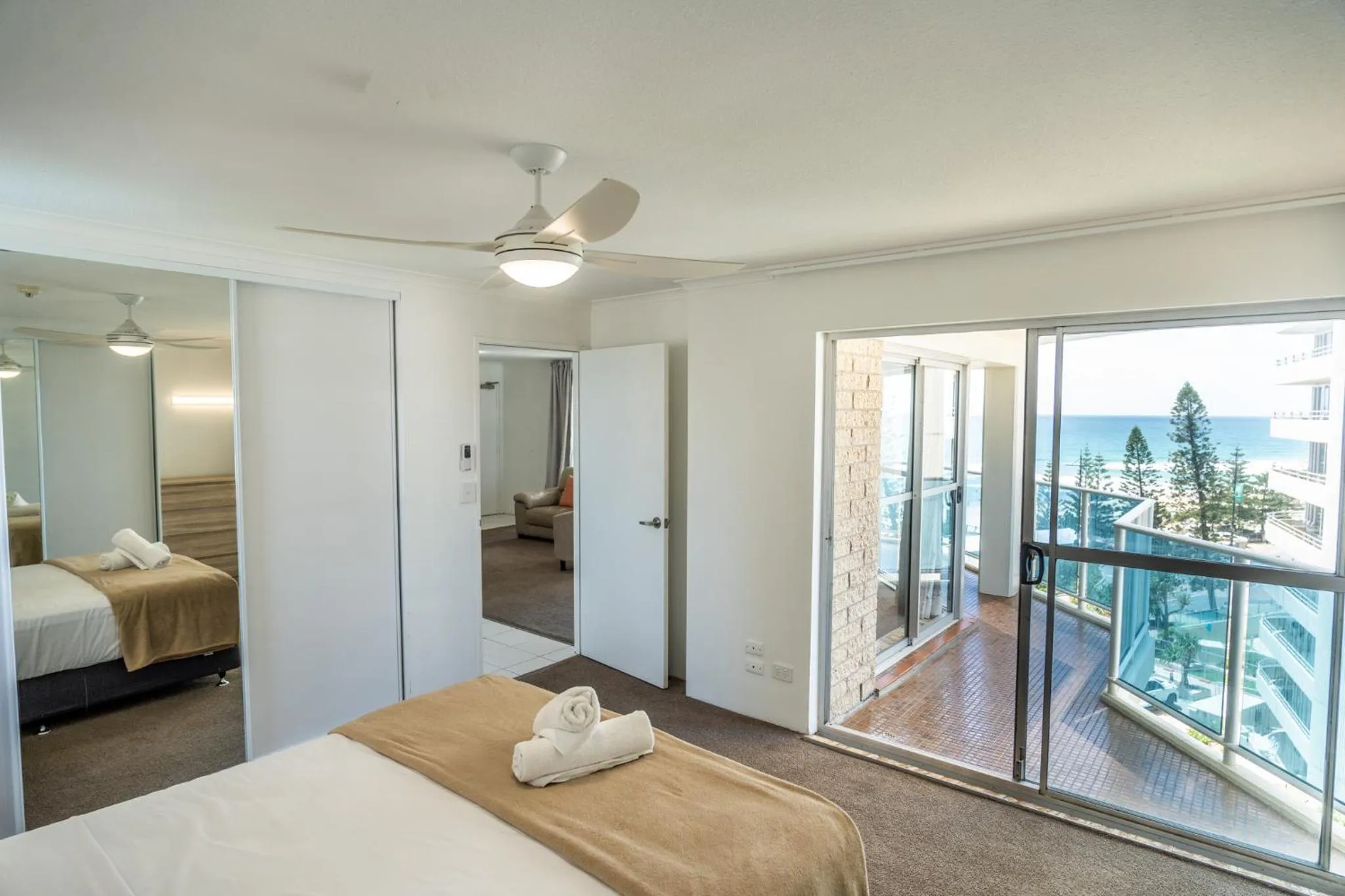 View (from property/room), Bed in Grosvenor Beachfront Apartments Surfers Paradise