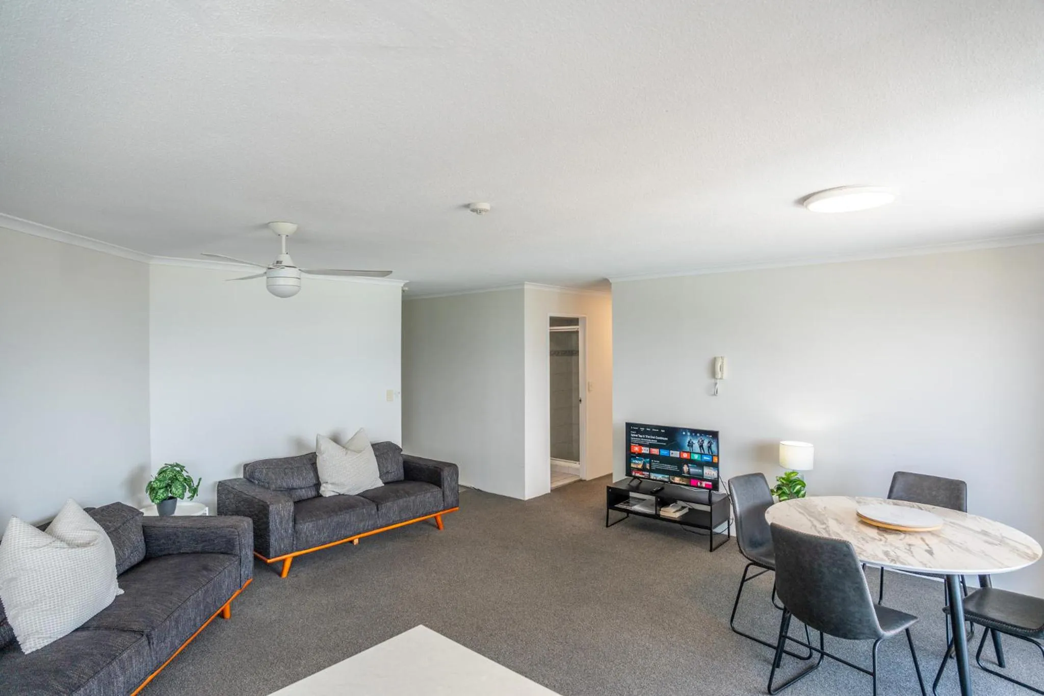 Living room in Grosvenor Beachfront Apartments Surfers Paradise