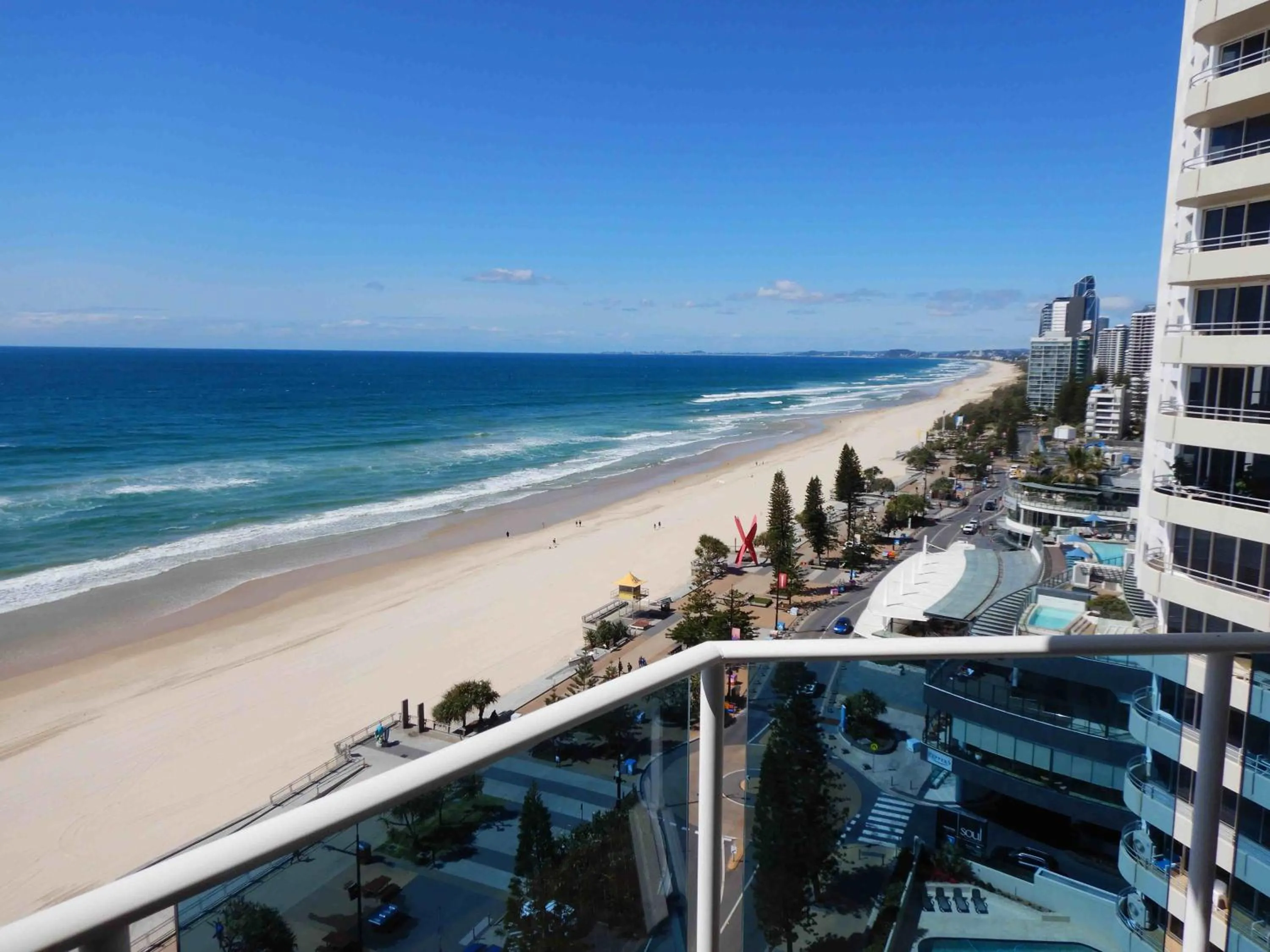 Balcony/Terrace in Grosvenor Beachfront Apartments Surfers Paradise