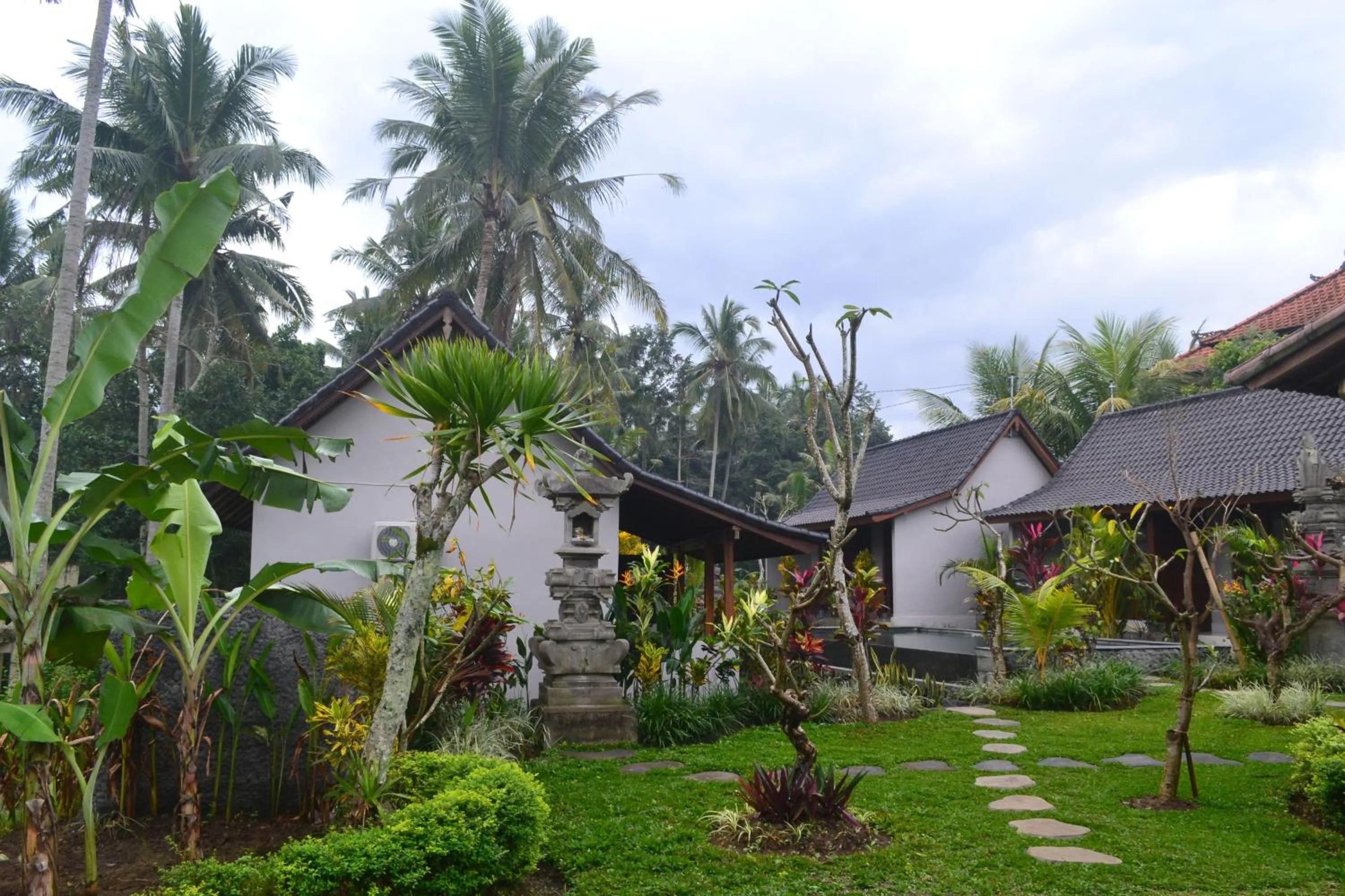 Garden view in Buda Cottage Ubud