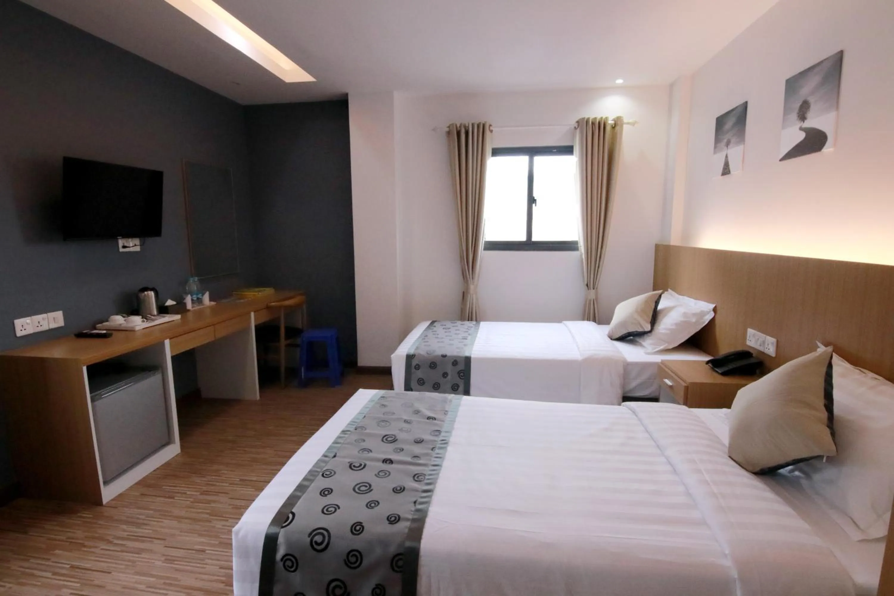 Bedroom in Botahtaung Hotel