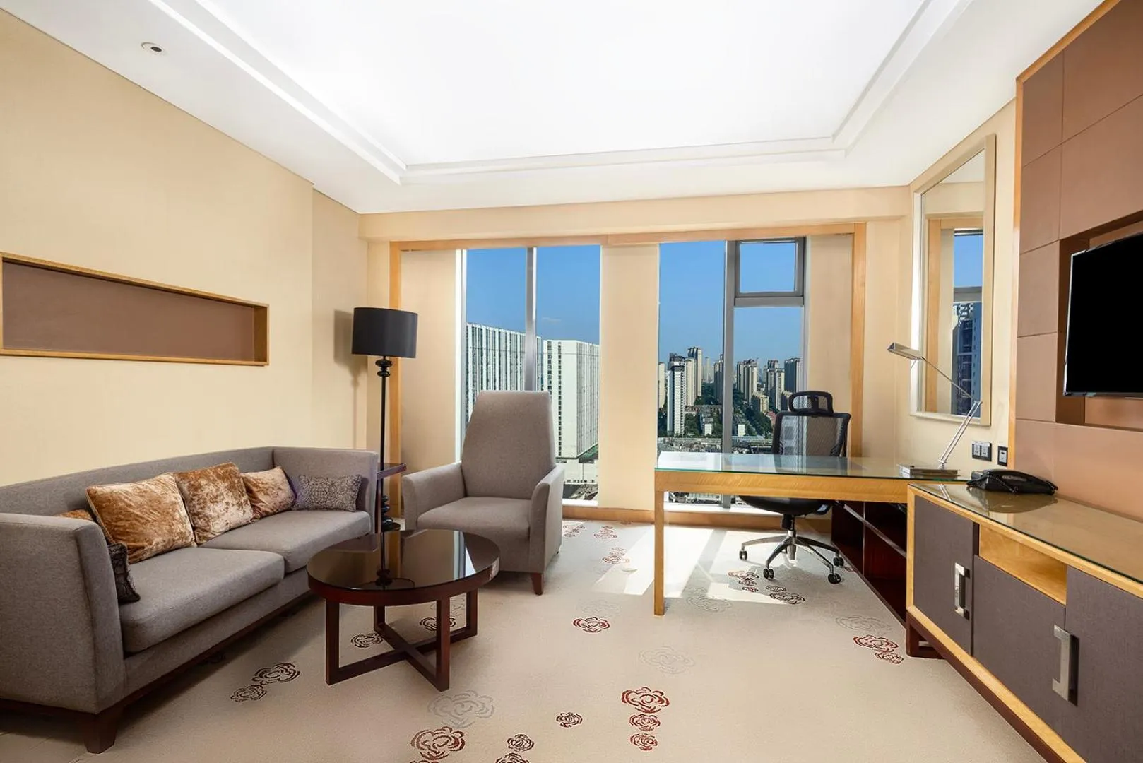 Living room in Sheraton Wuxi Binhu Hotel