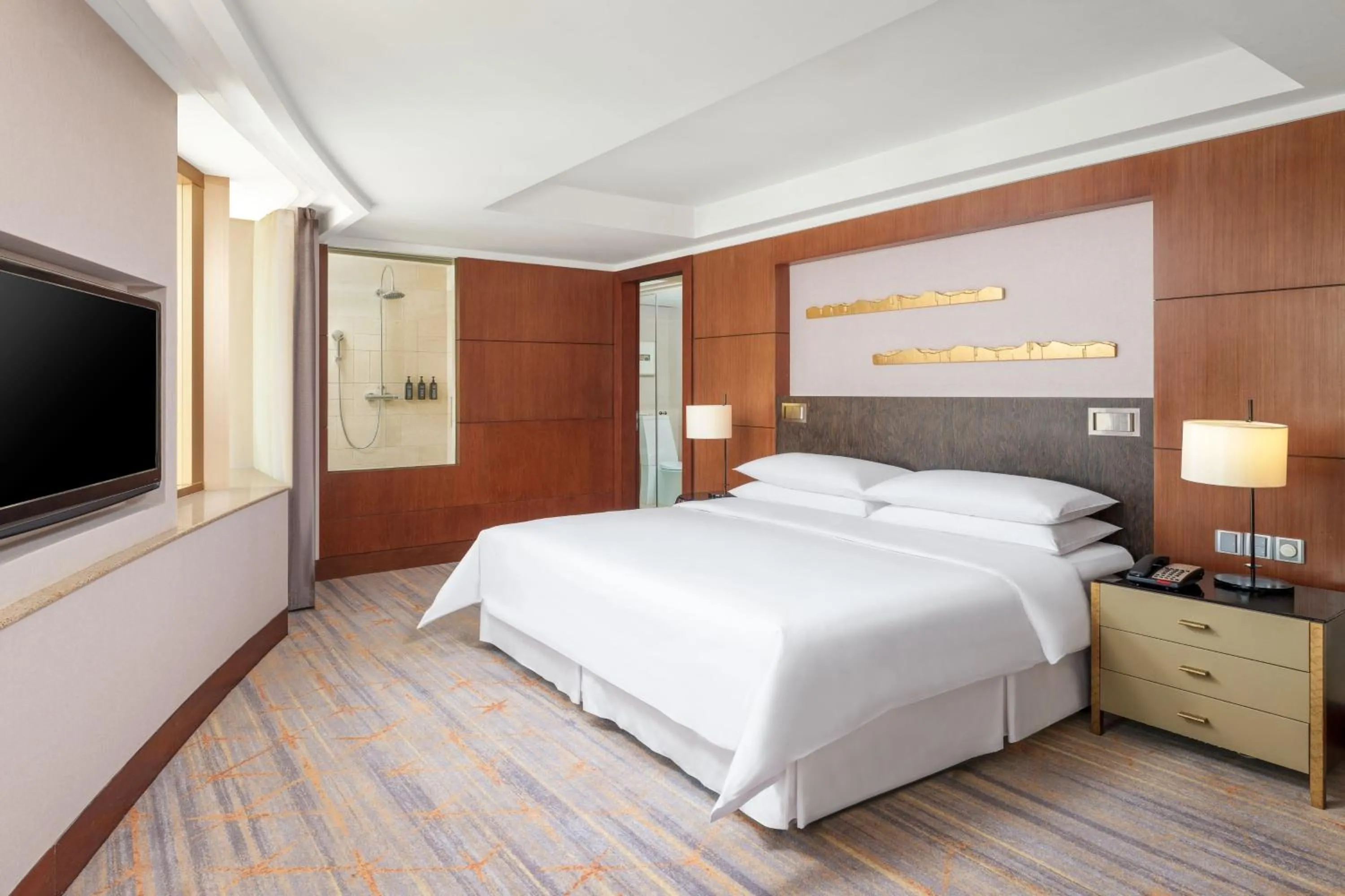 Bedroom, Bed in Sheraton Xiamen Hotel