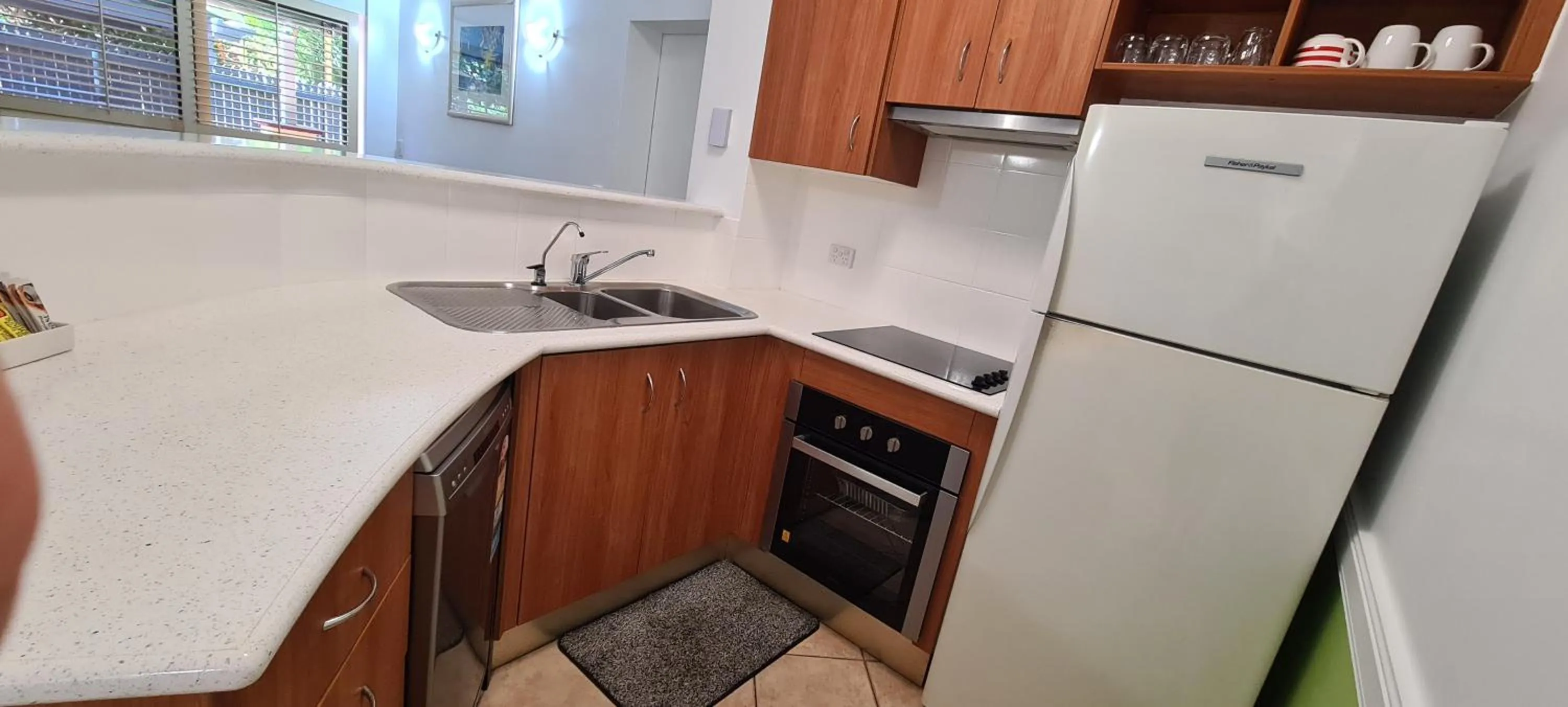 Kitchen or kitchenette in Waterfront Terraces
