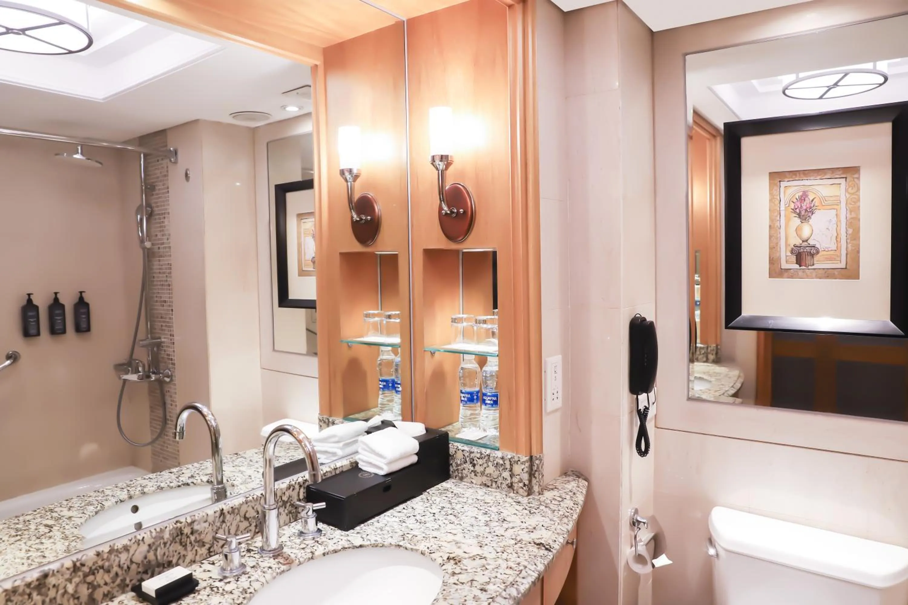 Bathroom in Sheraton Xi'an Hotel