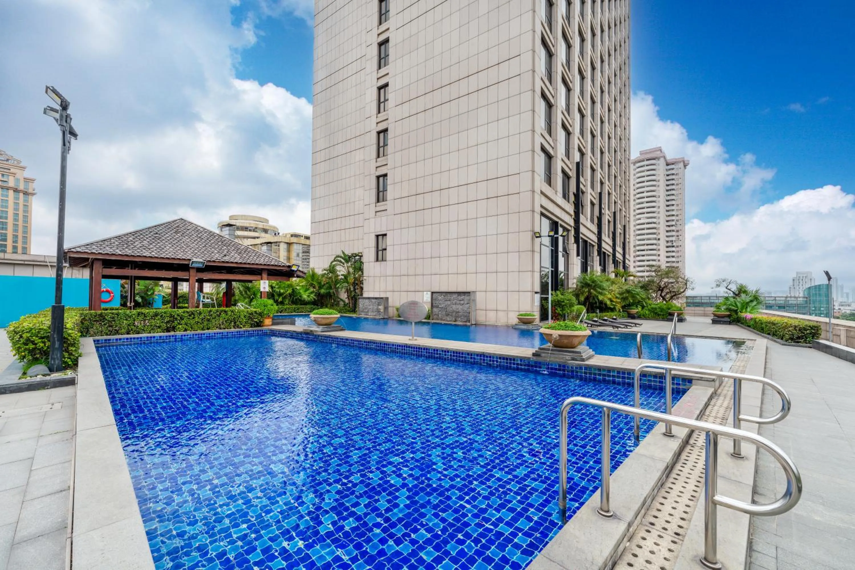 Pool view in Sheraton Zhongshan Hotel