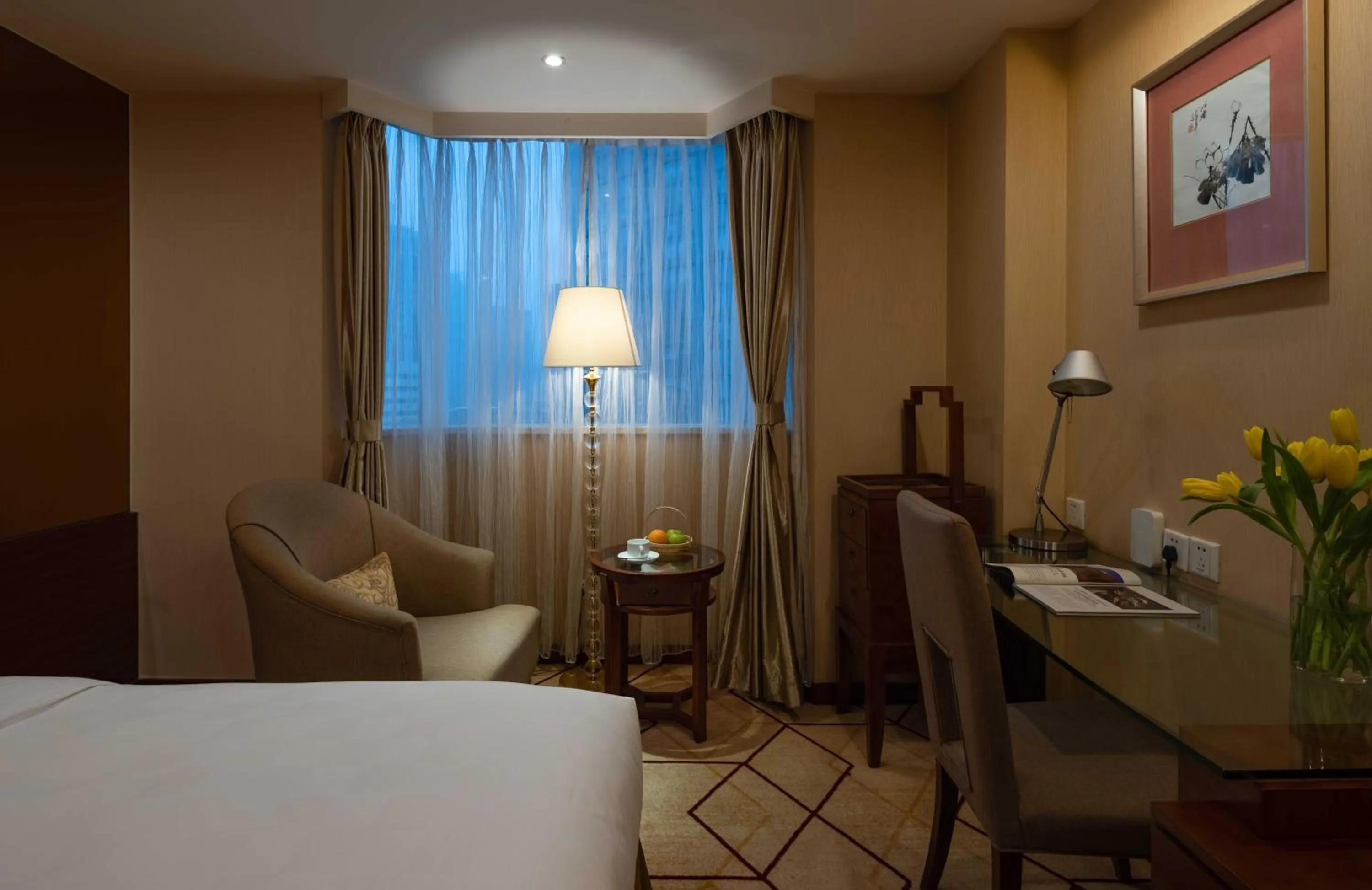 Bedroom, Bed in Chengdu Tianfu Sunshine Hotel