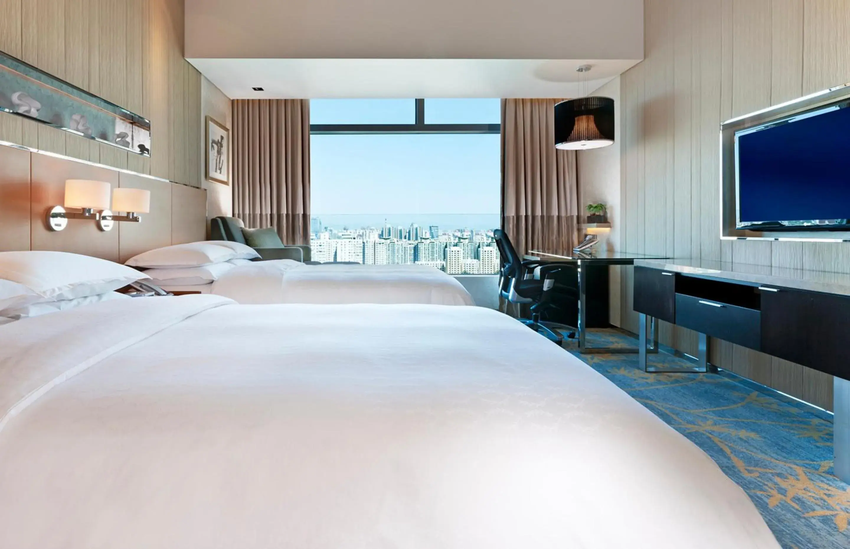 Deluxe Twin Bed Room, Guest room, Twin/Single Bed(s) in Sheraton Grand Beijing Dongcheng Hotel Deluxe Twin Bed Room, Guest room, Twin/Single Bed(s) in Sheraton Grand Beijing Dongcheng Hotel